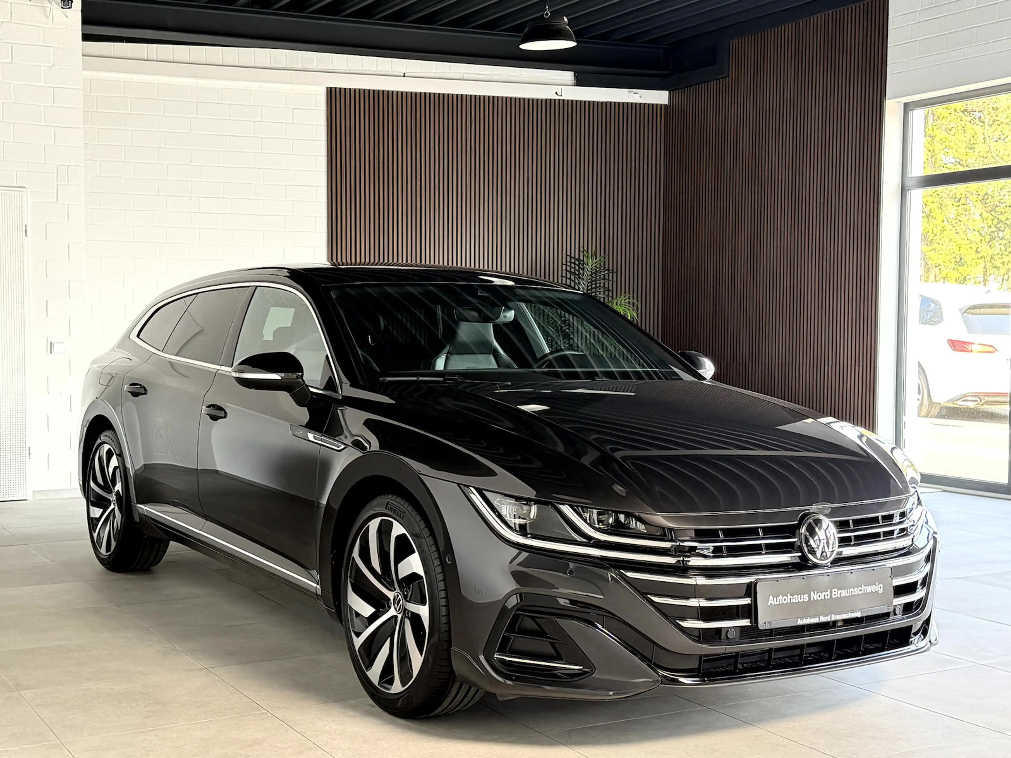 Volkswagen Arteon Shooting Brake 2.0TSI R Line*Pano*H&K*AHK* — photo 4