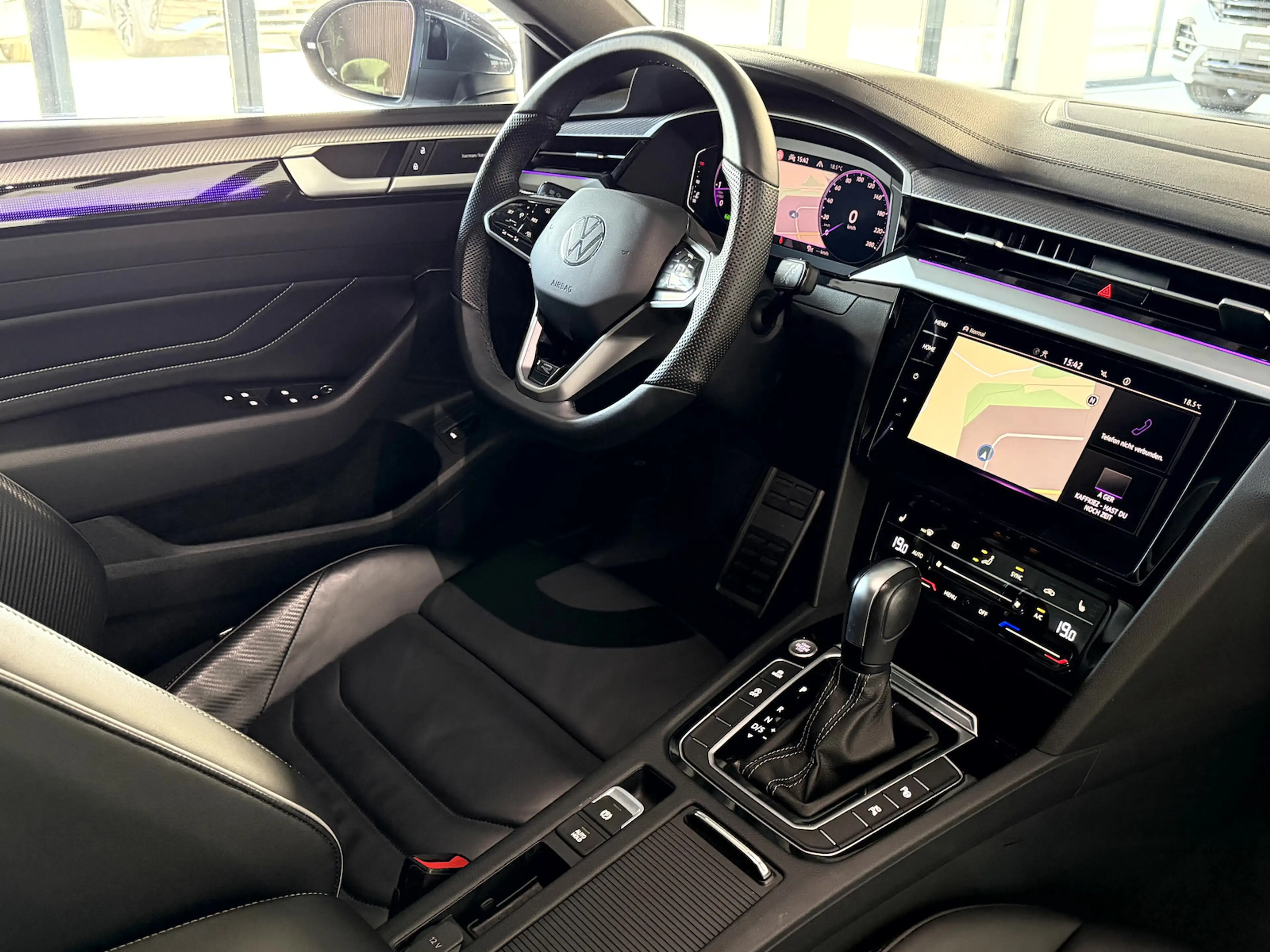 Volkswagen Arteon Shooting Brake 2.0TSI R Line*Pano*H&K*AHK* — photo 12