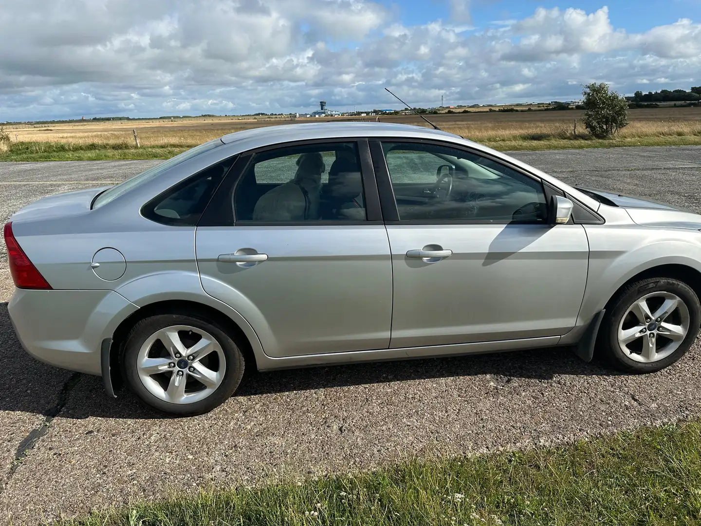 Ford Focus Focus mk2 Silber - 2