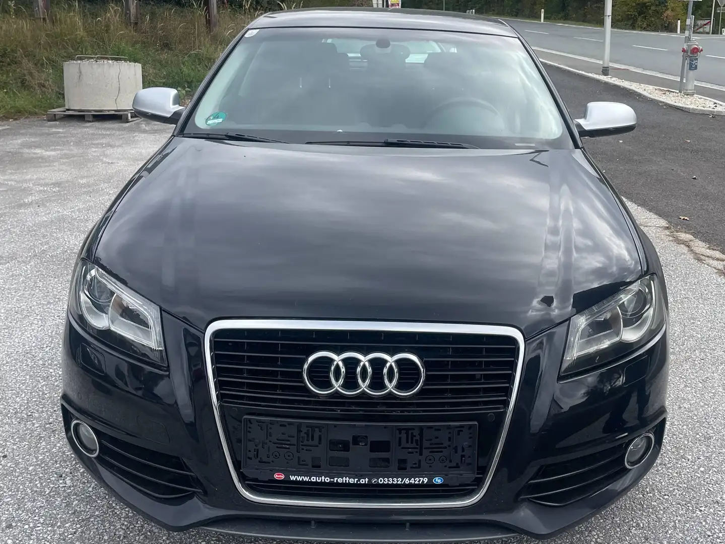 Audi A3 1.2 TFSI Attraction Schwarz - 1