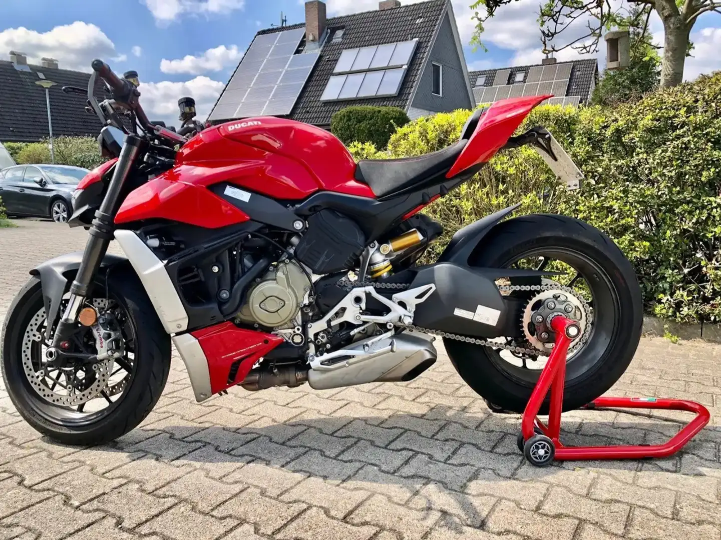 Ducati Streetfighter V4 Rot - 1