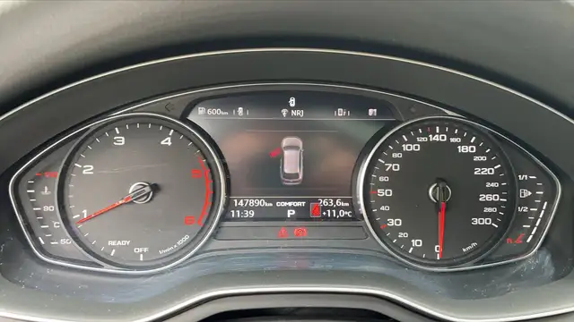 Audi A4 view 12