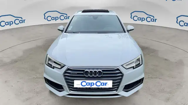 Audi A4 view 5