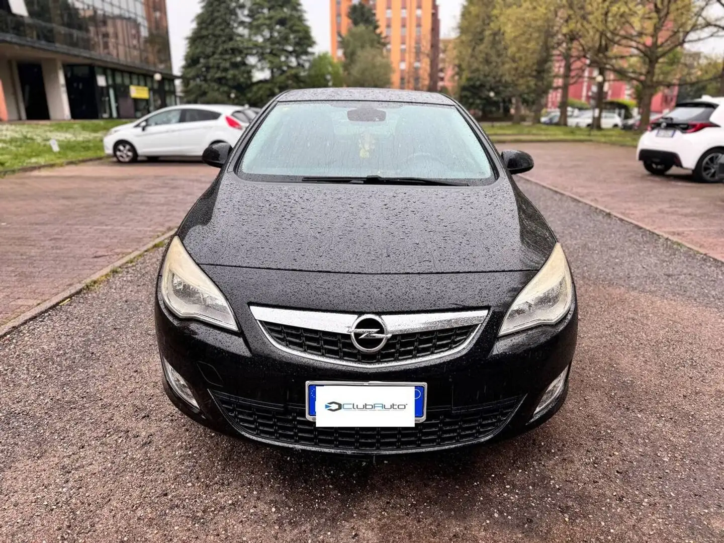 Opel Astra 1.4 t Cosmo 140cv Schwarz - 2