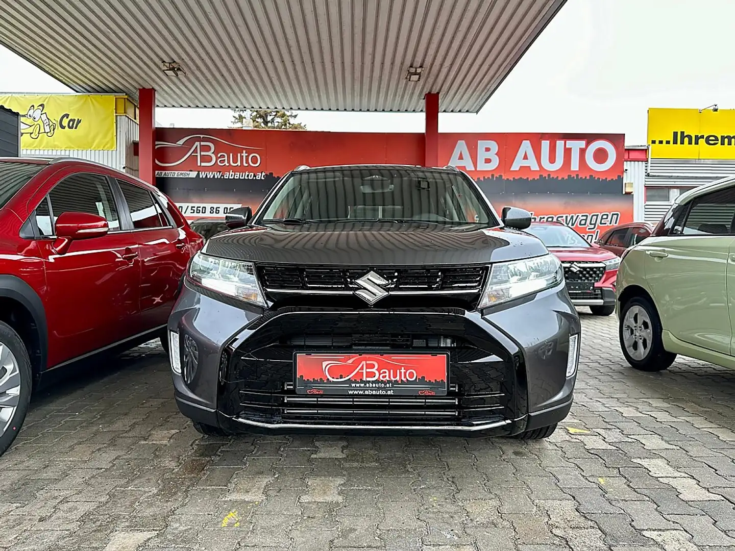 Suzuki Vitara 1,4 Hybrid shine Grau - 2