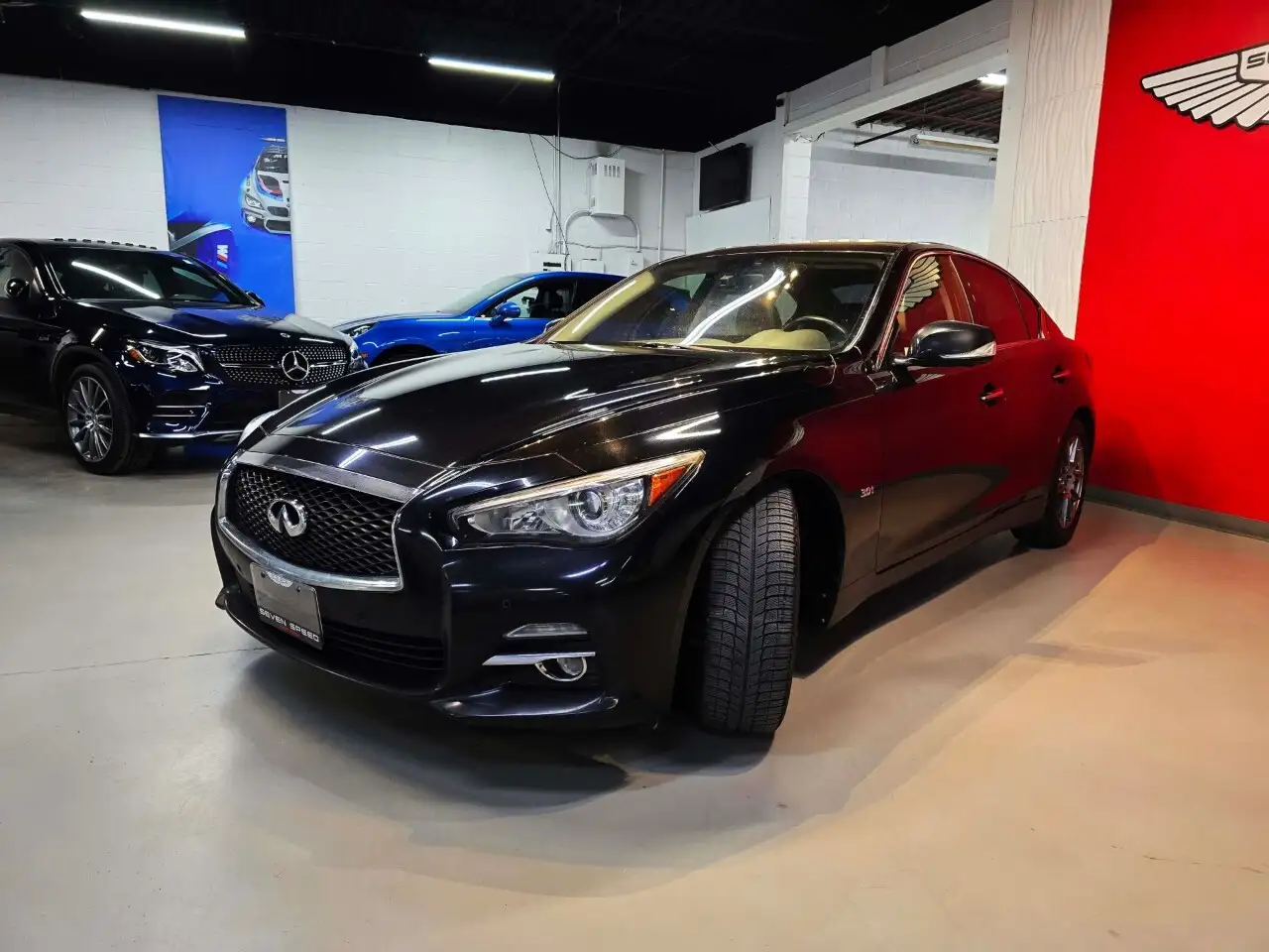Infiniti Q50 снимка Infiniti Q50