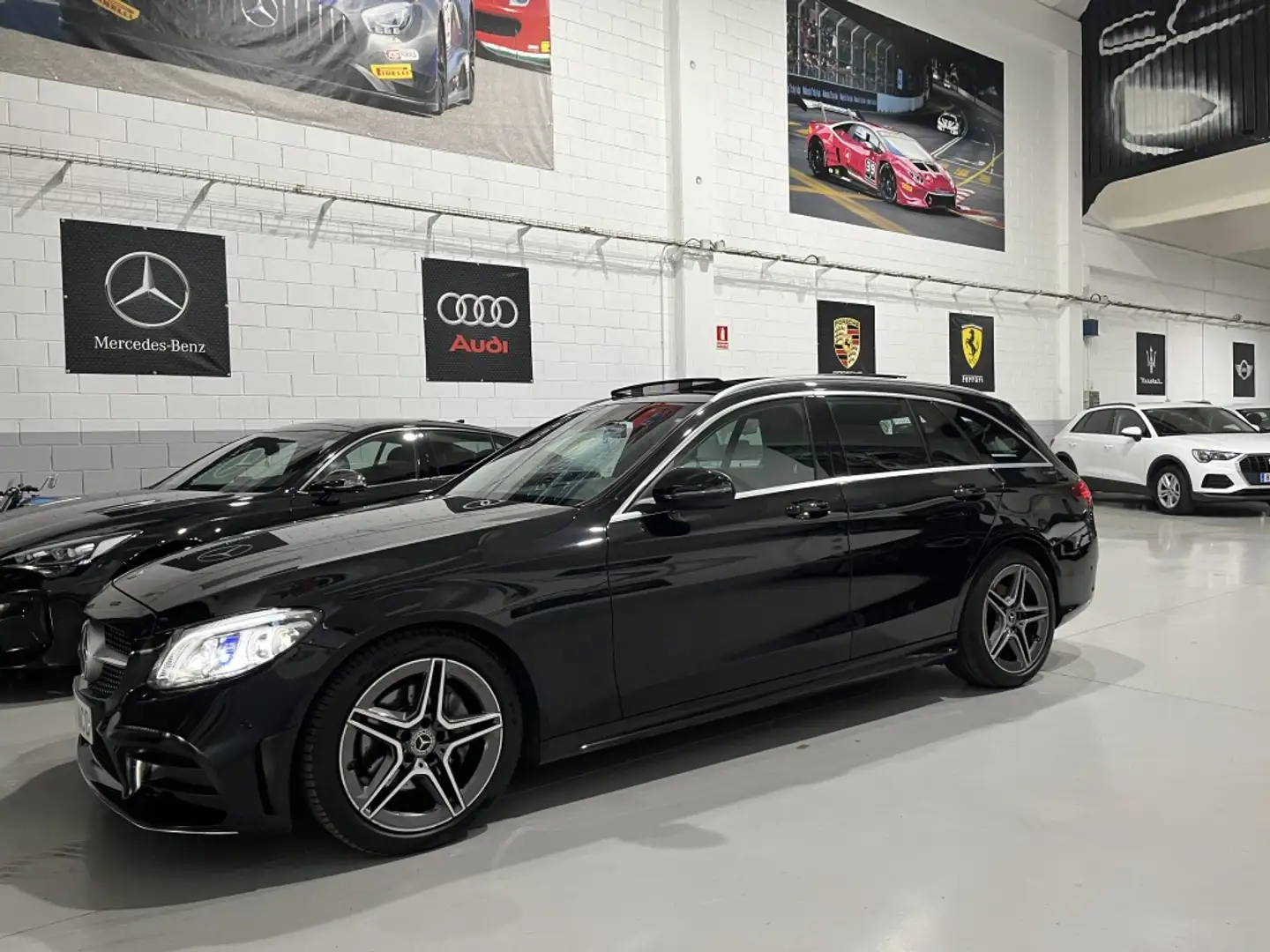 Mercedes-Benz C 220 Estate 220d 9G-Tronic Zwart - 2