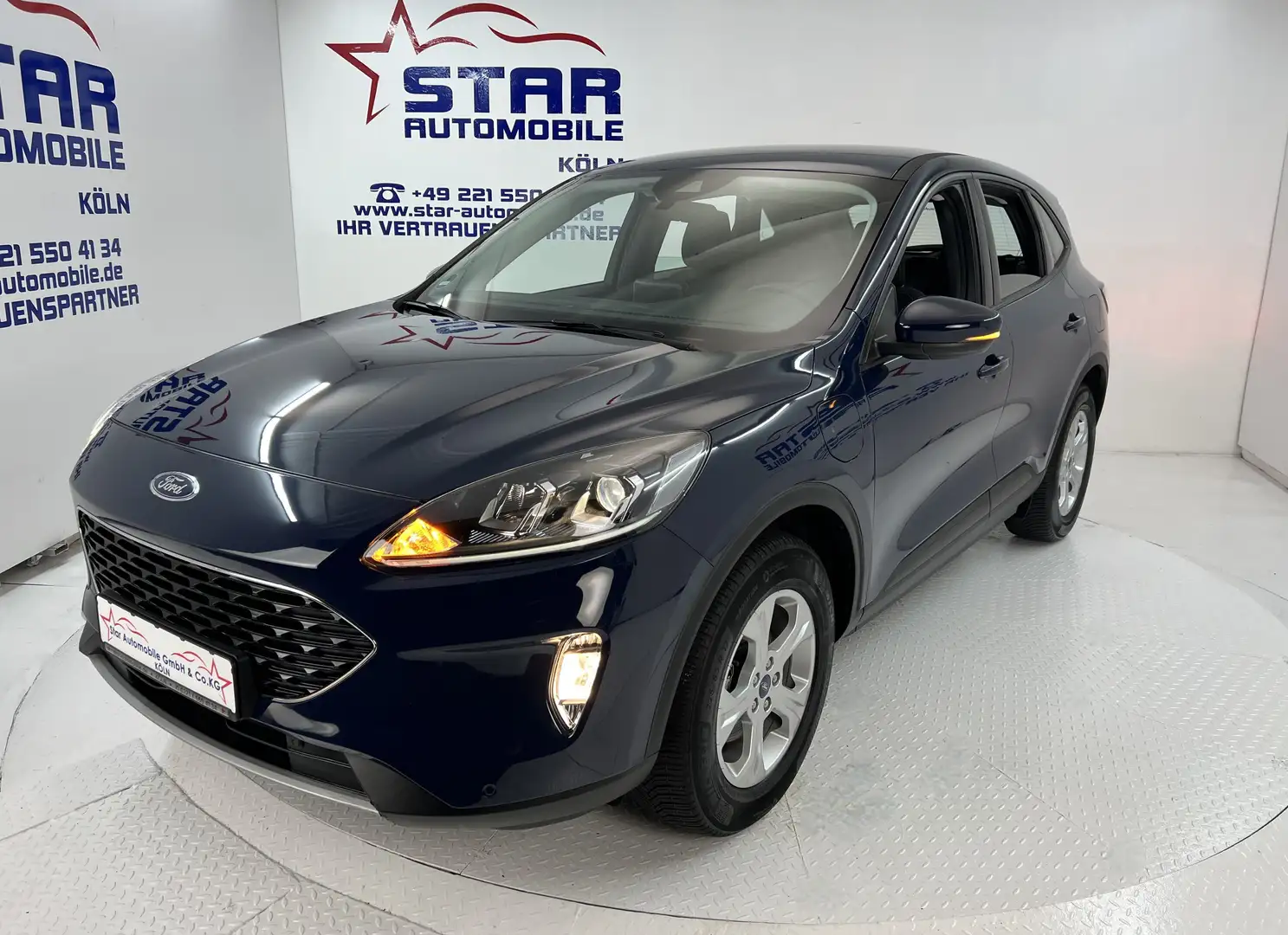 Ford Kuga Kuga Plug-In Hybrid Cool & Connect 2,5L PHEV*CVT* Azul - 2