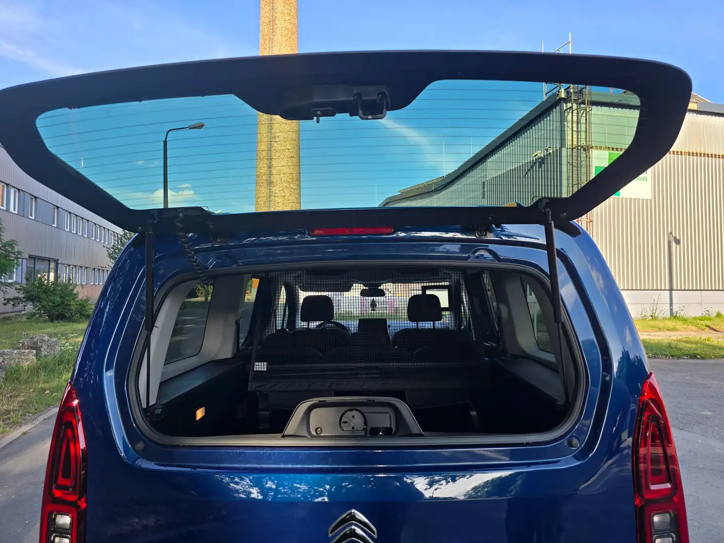 Citroen Berlingo Berlingo XL BlueHDi 130 SHINE Blau - 2