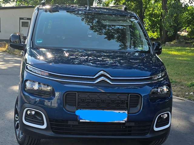 Imagine Citroen Berlingo Berlingo XL BlueHDi 130 SHINE
