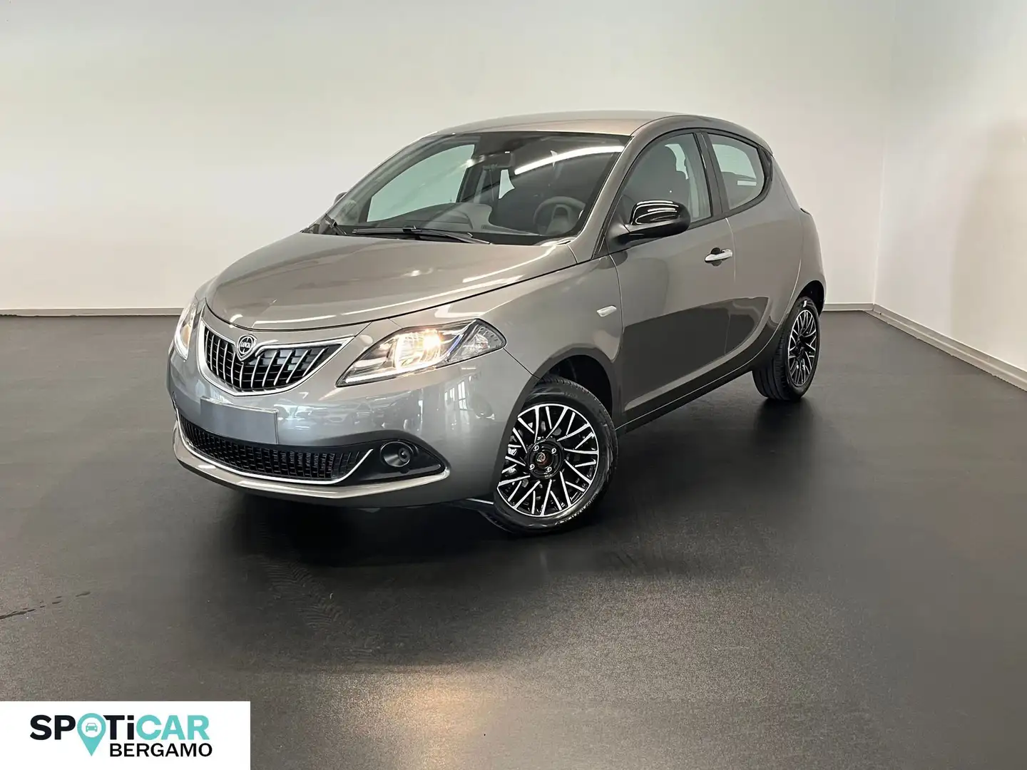 Lancia Ypsilon 1.0 FireFly 5 porte S&S Hybrid Platino - Km0 - 1