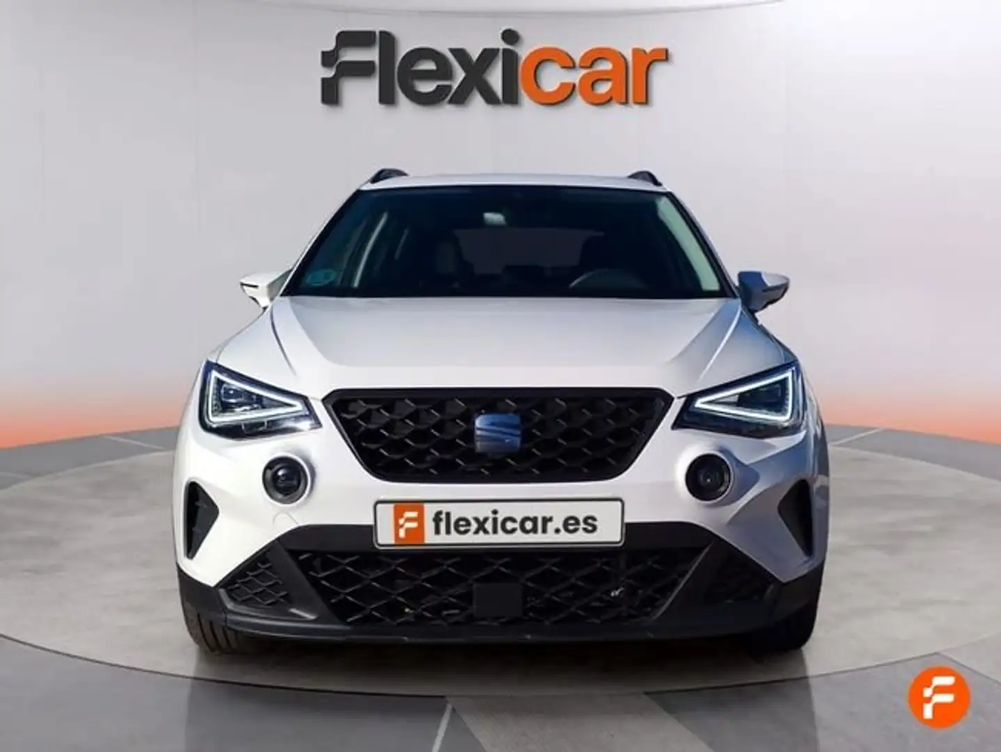 SEAT Arona 1.0 TSI S&S Style 110 Blanc - 2
