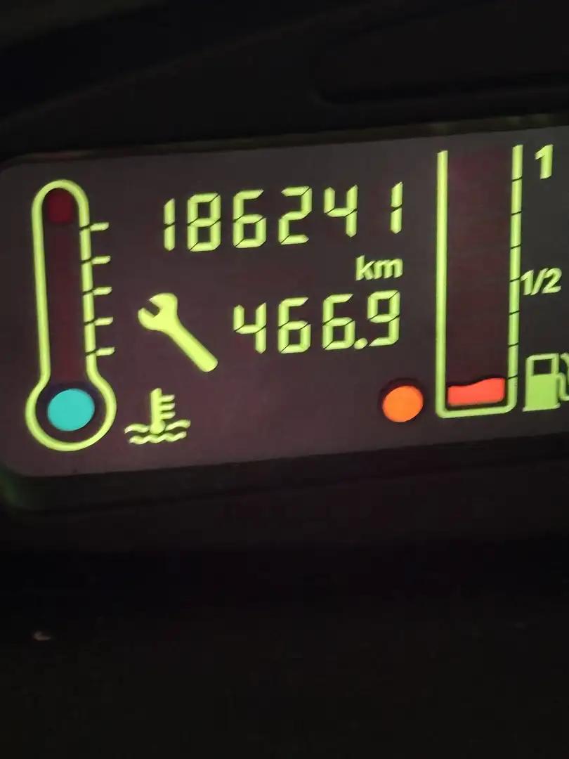 Citroen Xsara Picasso 1.8i 16v SX - 1