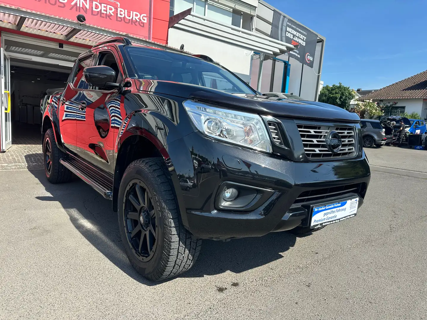 Nissan King Cab Visia King Cab 4x4 Noir - 1