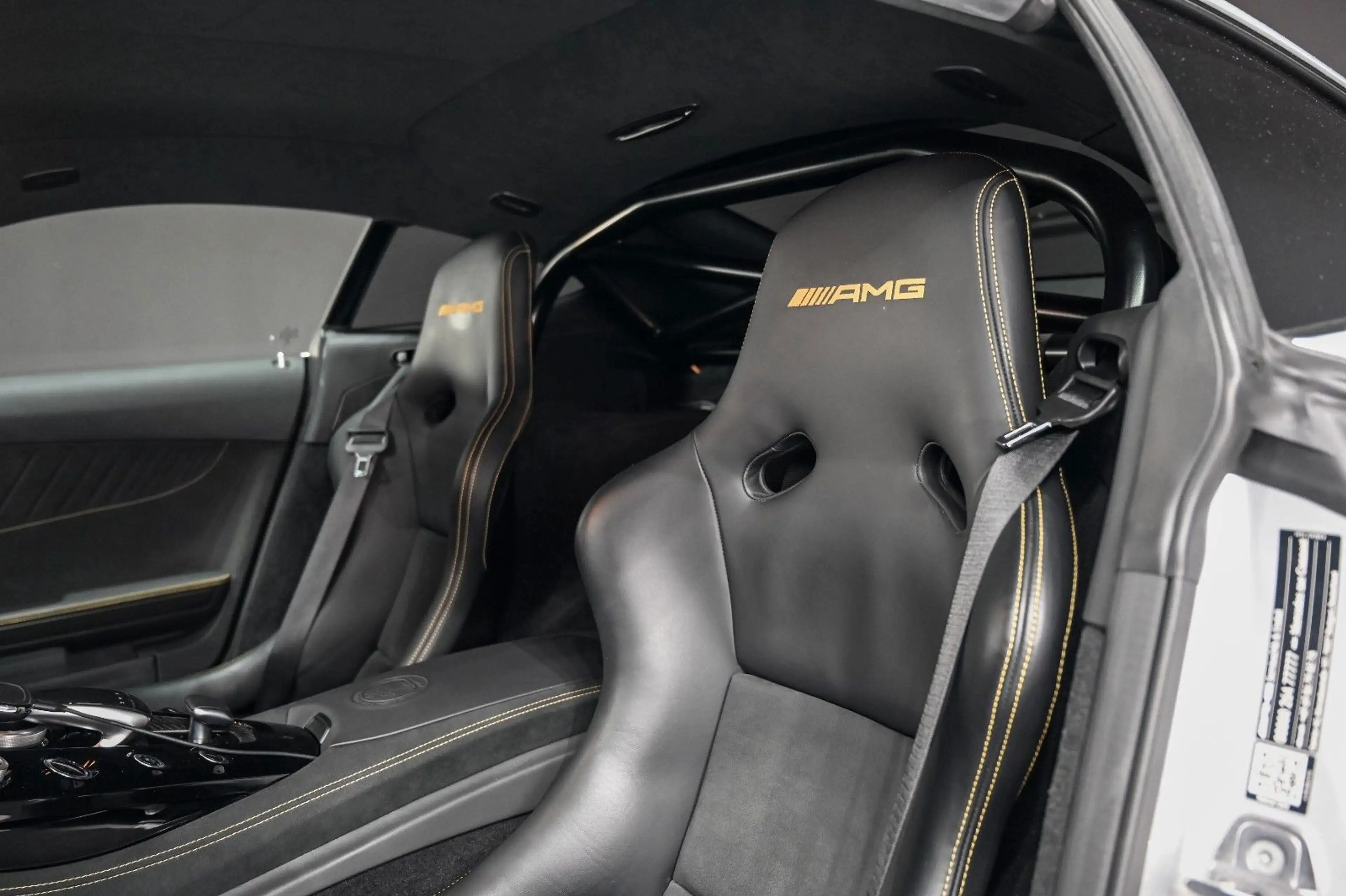Mercedes-Benz AMG GT AMG GT-R Track Pack Keramik 19%Mwst ohne OPF — photo 9