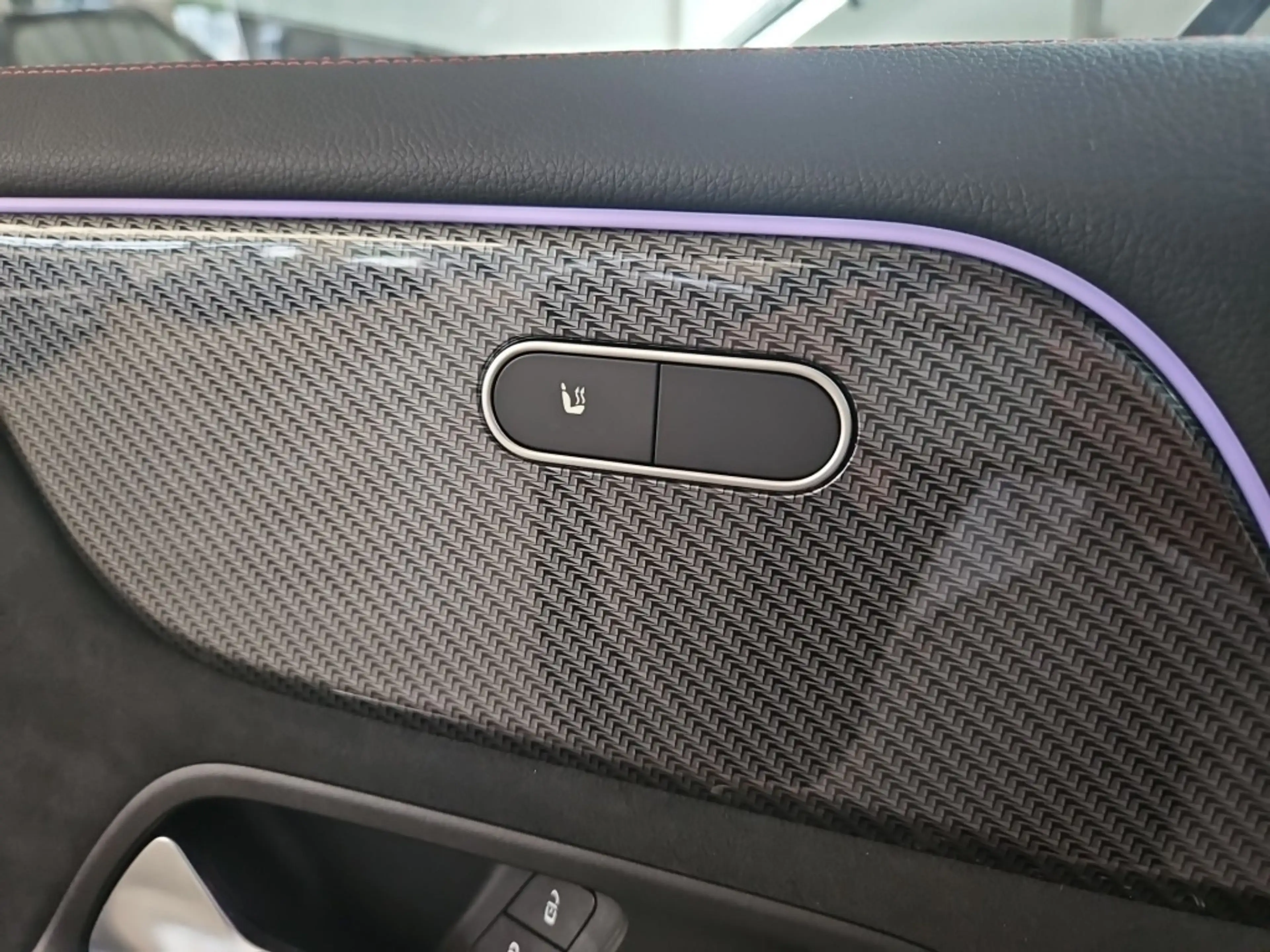 Mercedes-Benz GLA 180 AMG Night Totwi. Pano LED SHZ KeyLess — photo 13