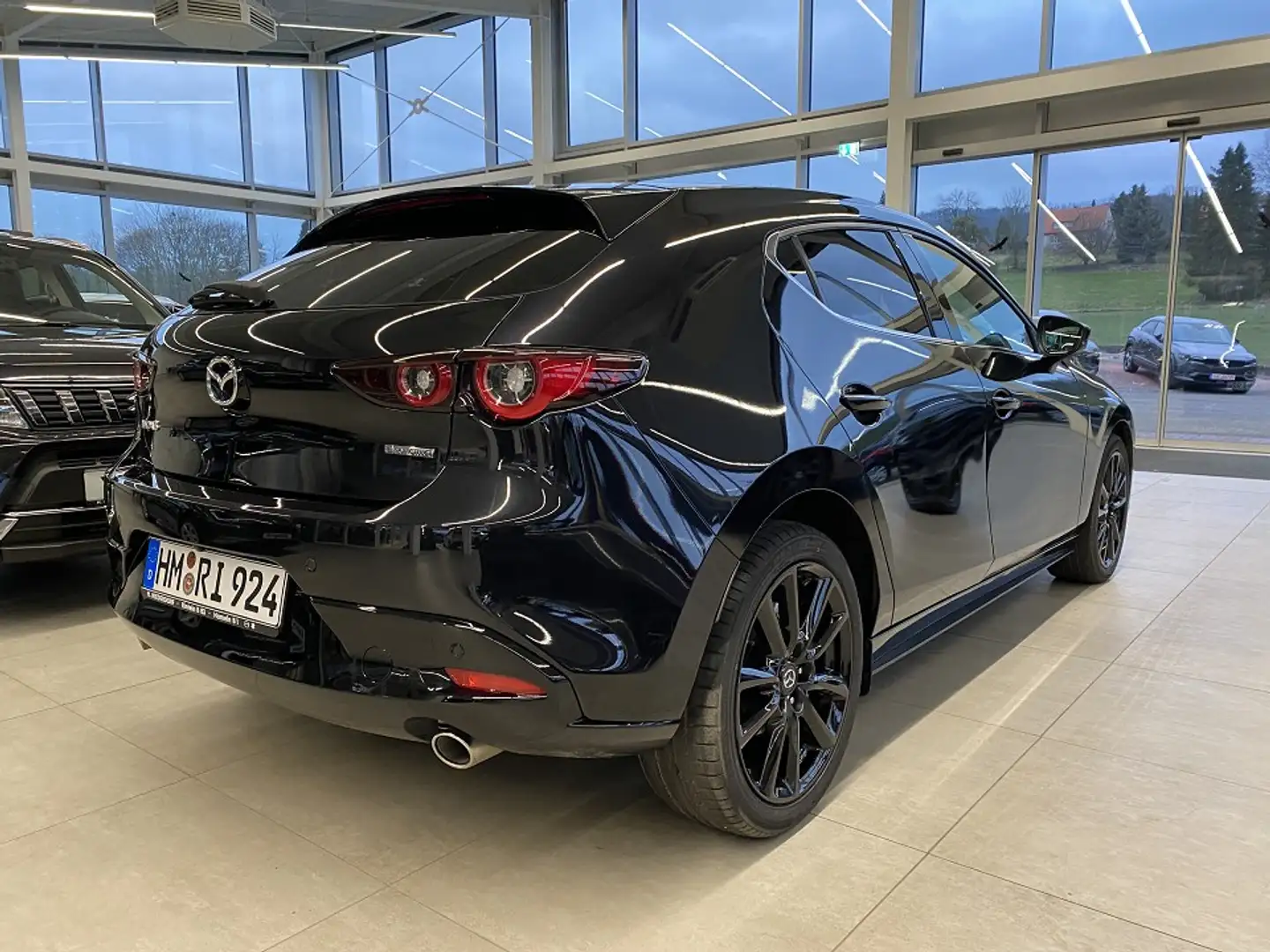 Mazda 3 2025 2.5 Nagisa AUTOMATIK Teilleder, Bose, PDC, Lo Schwarz - 2