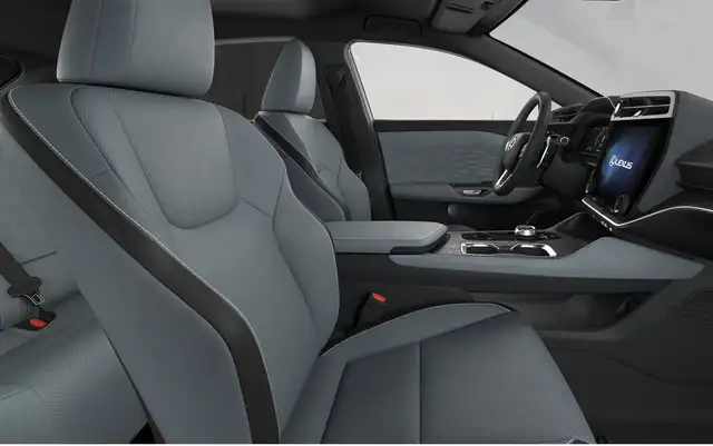 Lexus RZ view 10