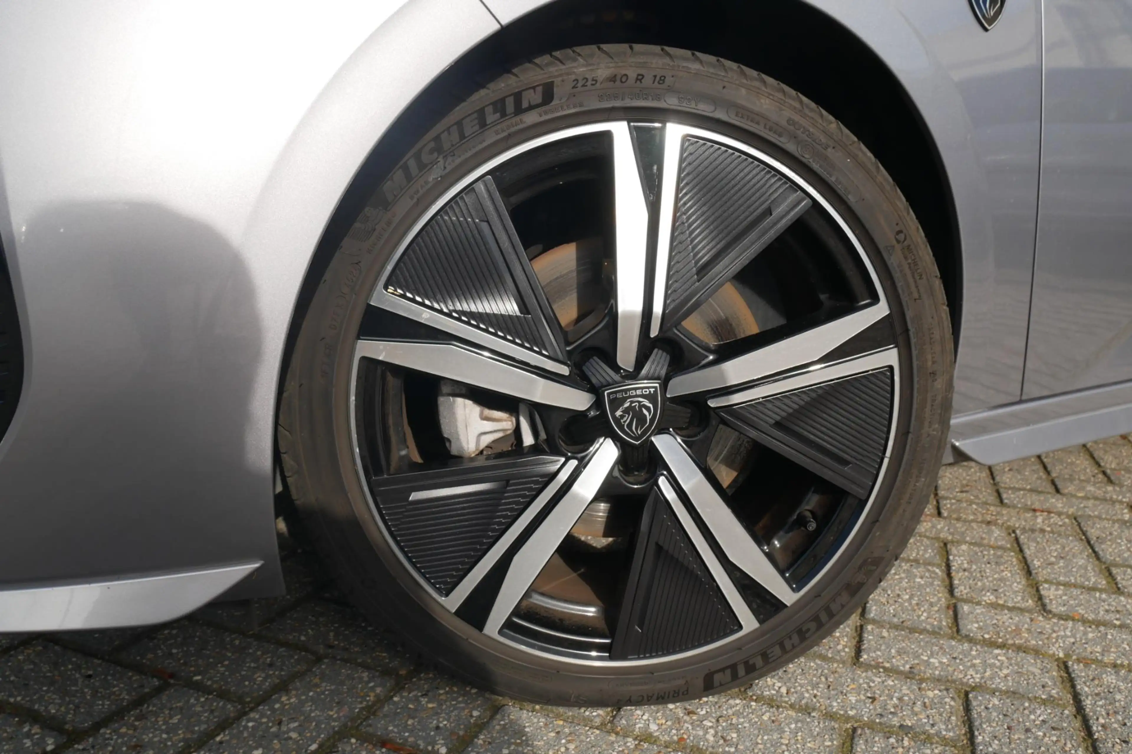 Peugeot 308 SW 1.2 Hybrid 136 e-DCS6 GT | 360 Camera | Elek. A — photo 10
