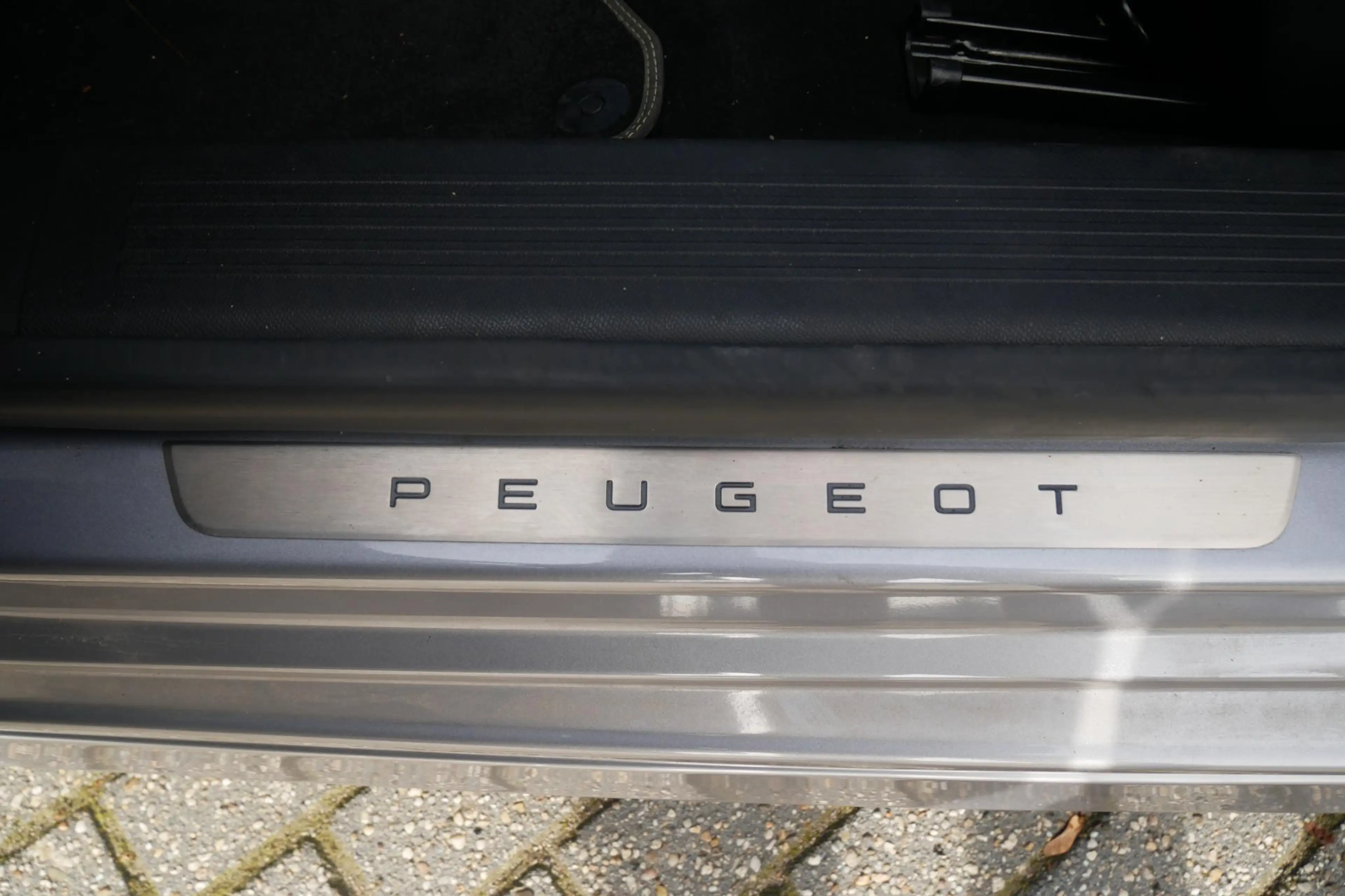 Peugeot 308 SW 1.2 Hybrid 136 e-DCS6 GT | 360 Camera | Elek. A — photo 15