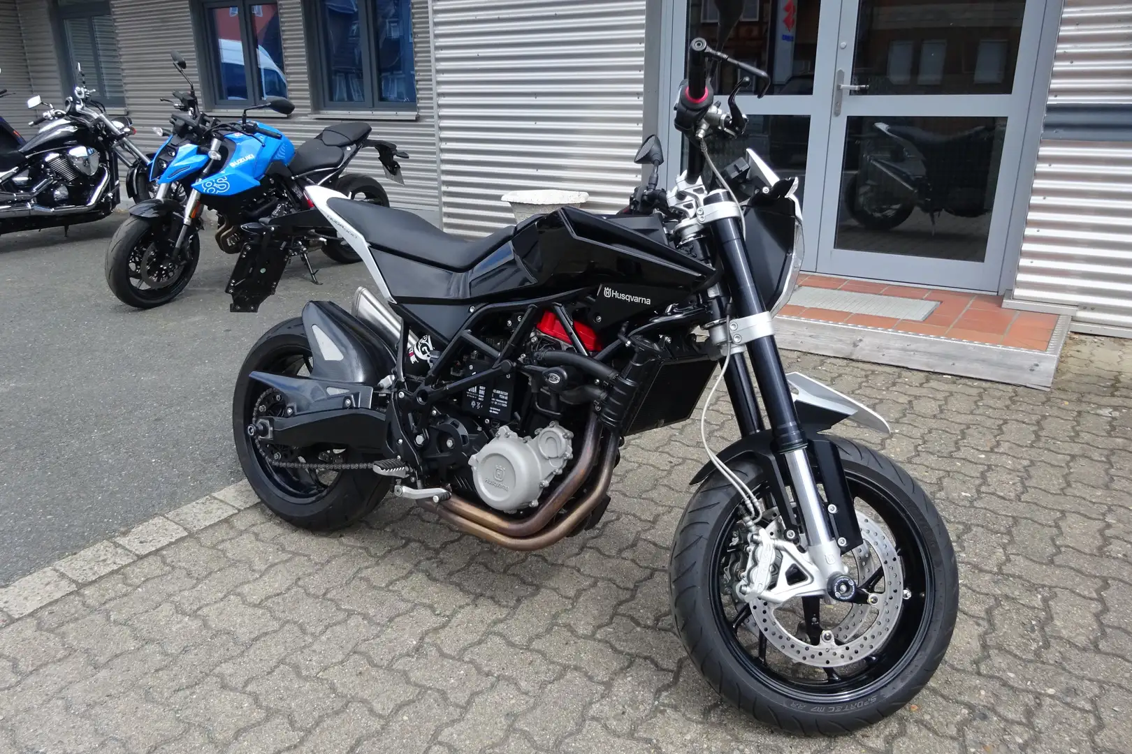 Husqvarna Nuda 900 R&G Paket, Carbon, Rizoma, nur 10.130km Noir - 1