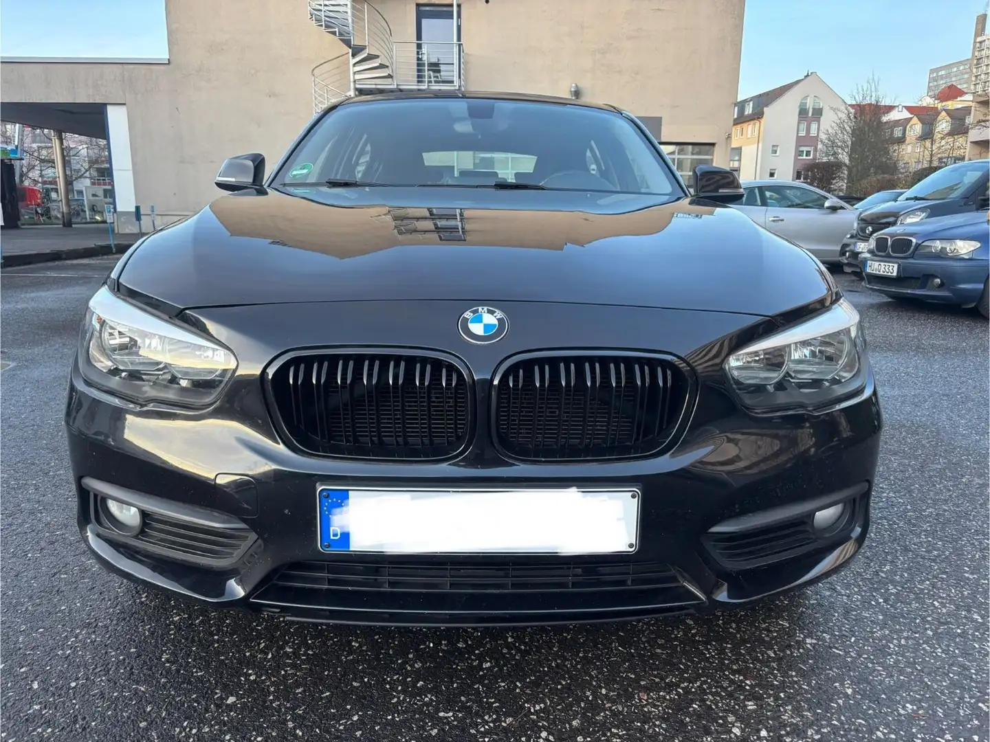 BMW 116 I Advantage Limousine 5-trg. *1.Hand Navi* Schwarz - 2
