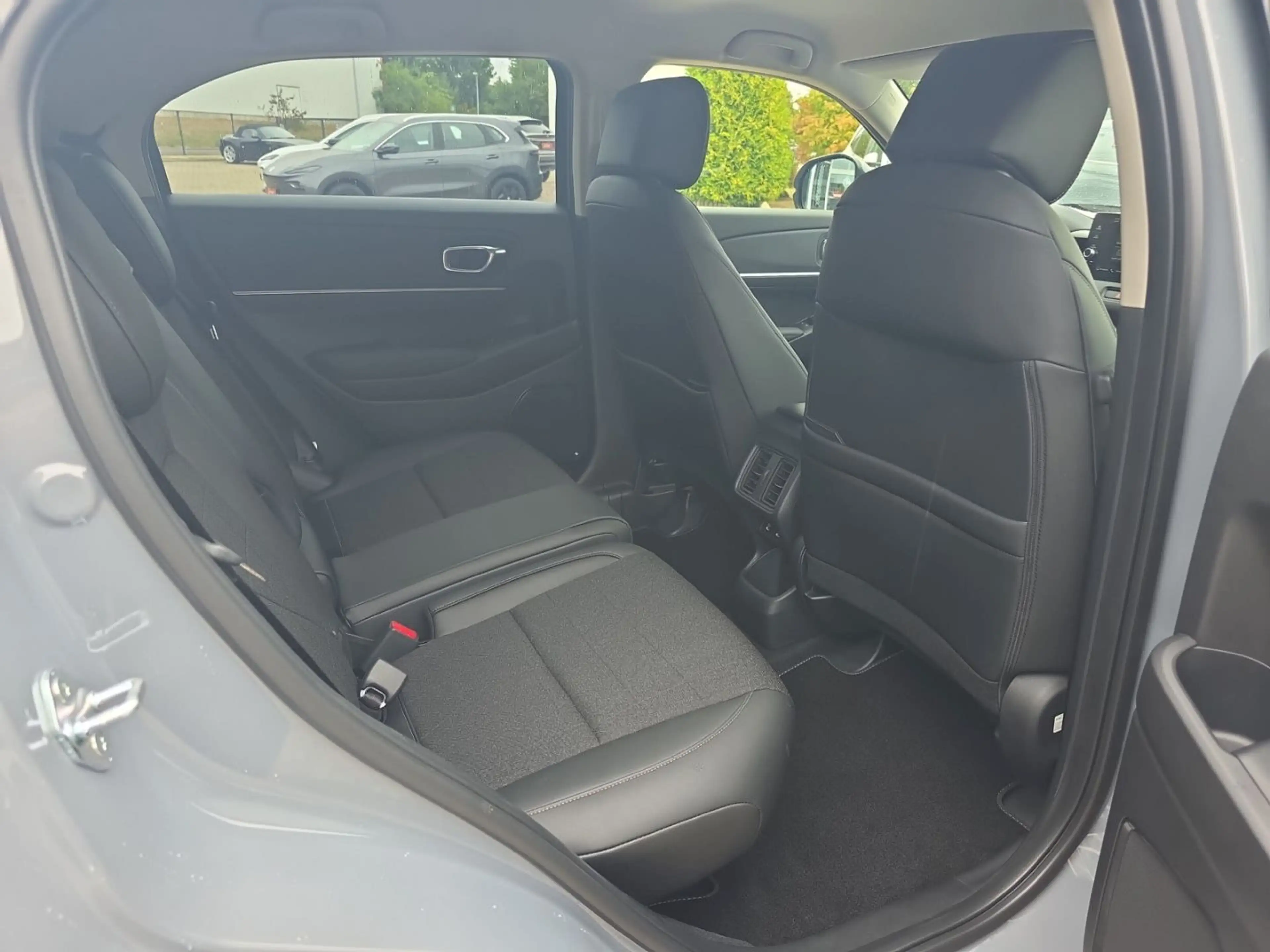 Honda HR-V Hybrid 1.5 Advance LED NAVI Sitzh. Lenkh. P — photo 10