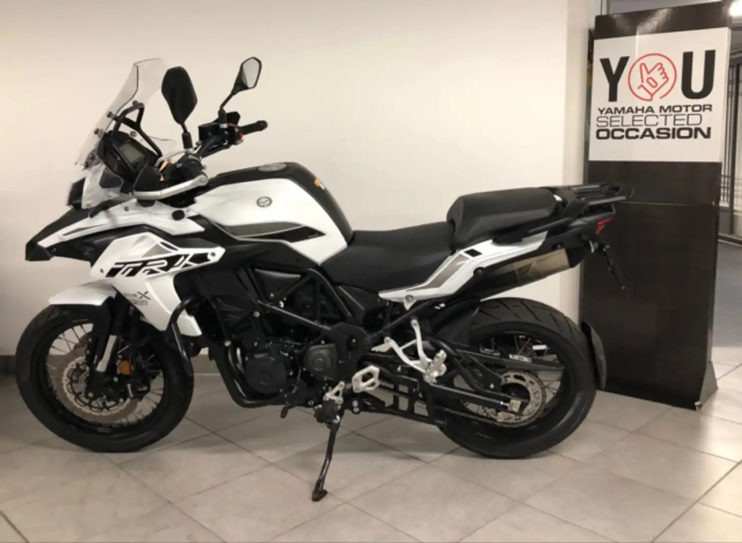 Benelli TRK 502 ENDURO stradale Bianco - 2