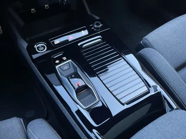 Audi A6 E-Tron view 11