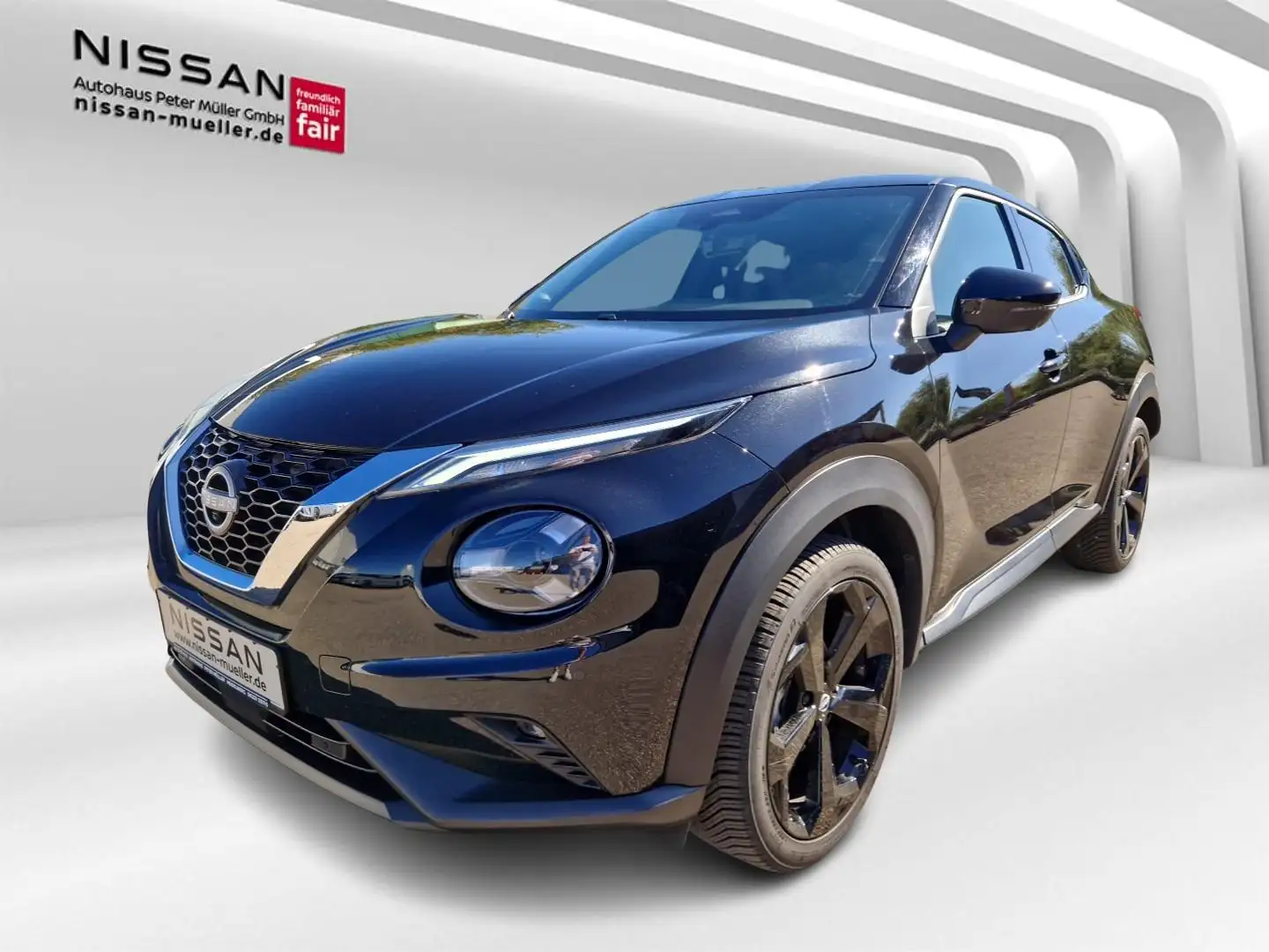 Nissan Juke 1.0 DIG-T 114PS 7DCT Tekna BFS Schwarz - 1