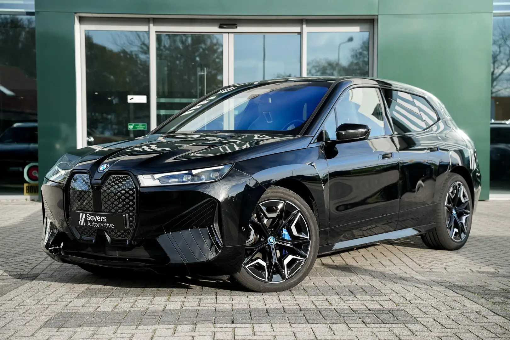 BMW iX xDrive50 High Executive 112 kWh | M sportpakket | Noir - 2