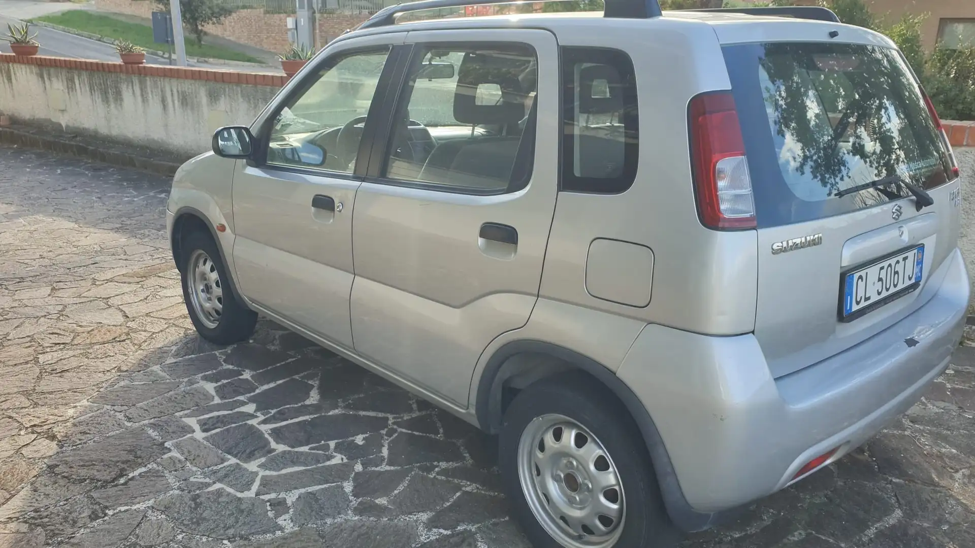 Suzuki Ignis Ignis I 2000 1.3 16v GL Gris - 2