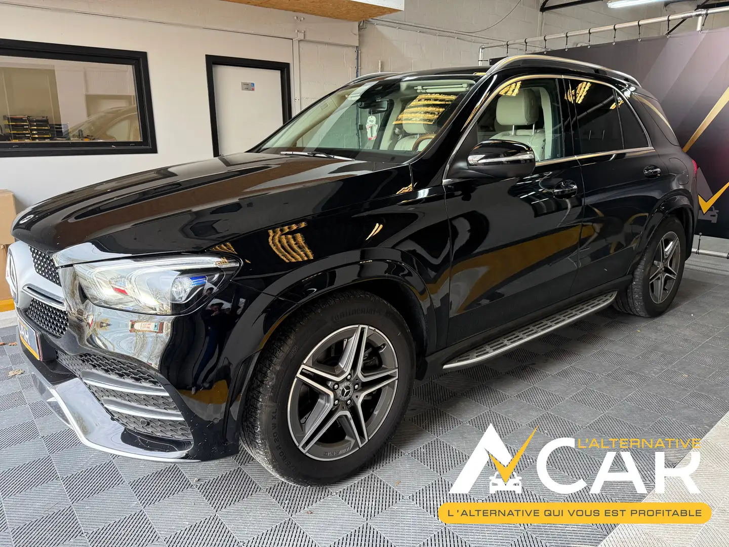 Mercedes-Benz GLE 350 de 4-Matic PHEV Business AMG PACK - GARANTIE 12M Zwart - 1