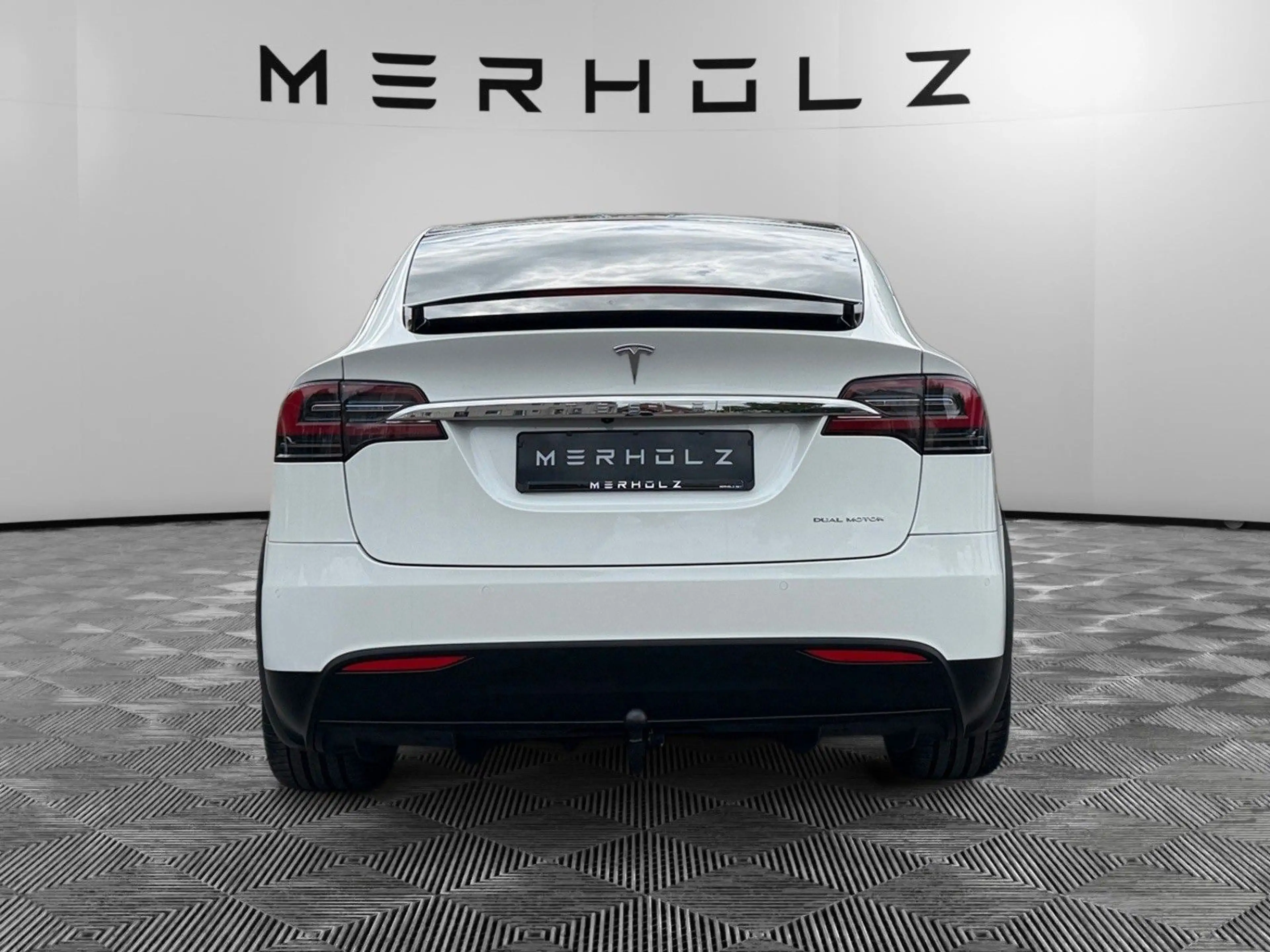 Tesla Model X Long Range Raven *White Interior* *FSD* — photo 6