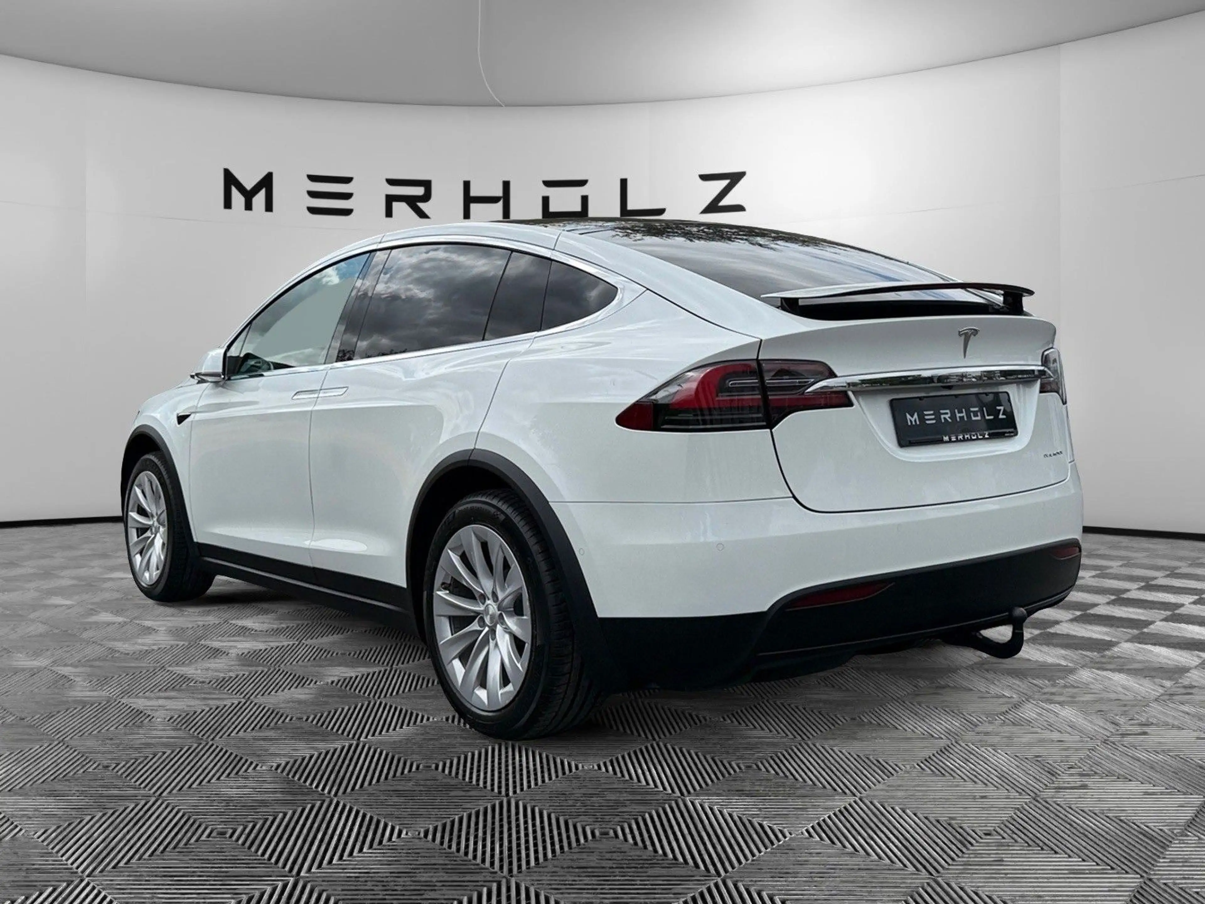 Tesla Model X Long Range Raven *White Interior* *FSD* — photo 5