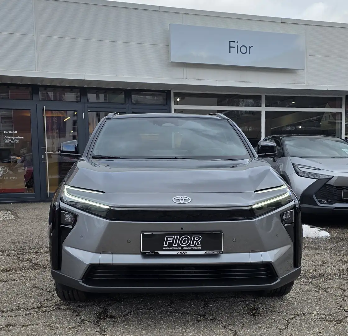 Toyota bZ4X Lounge 4x2 Gewerbewochen Anbot bis 15.04.2026 gült Grau - 2