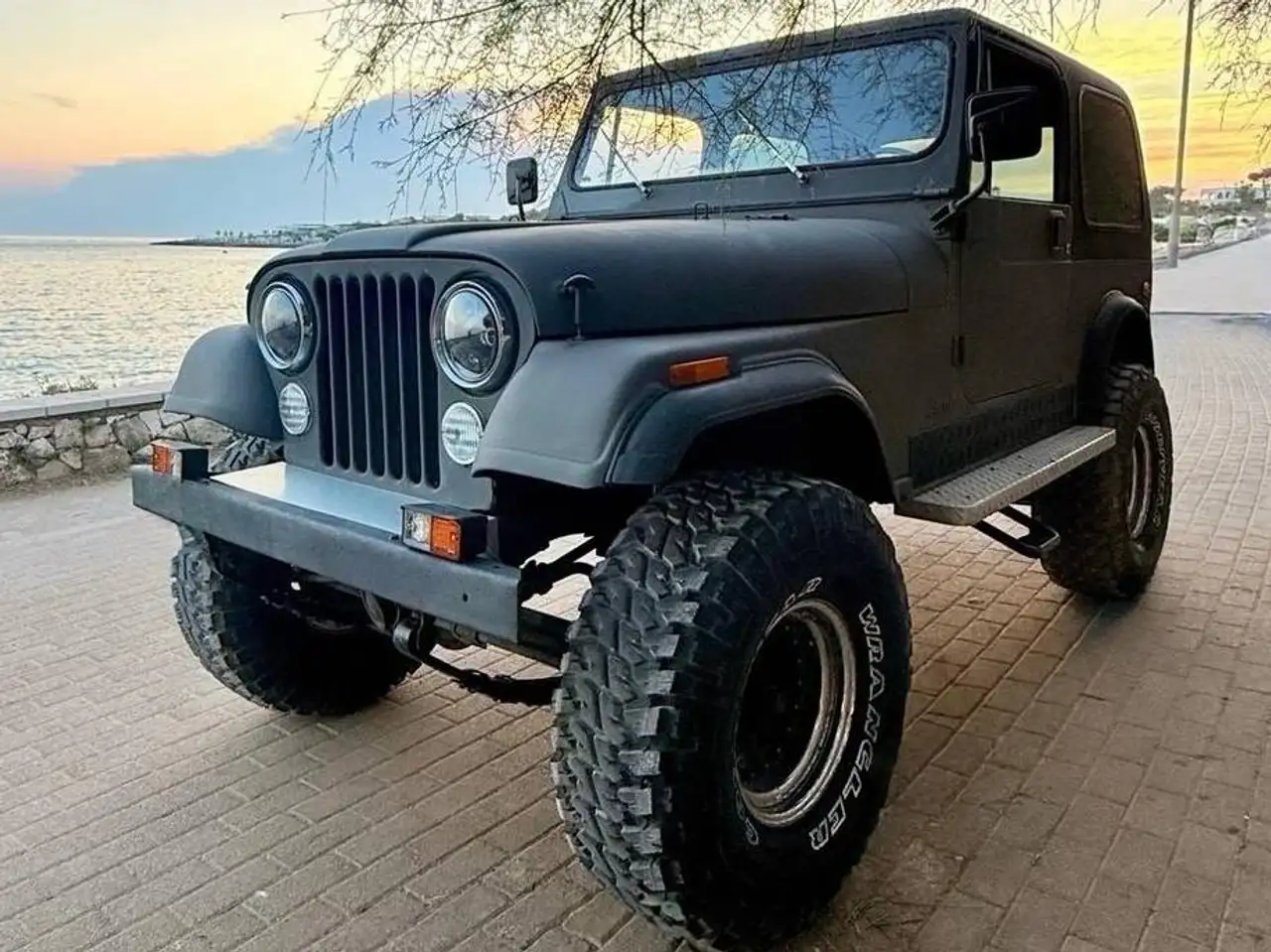 Jeep CJ-7 4.2 6 cilindri, foto 2