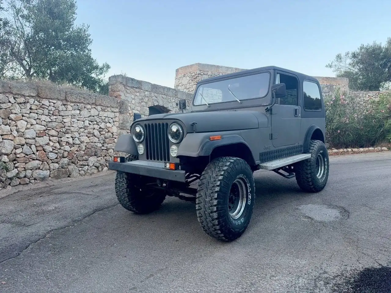Jeep CJ-7 4.2 6 cilindri, foto 9