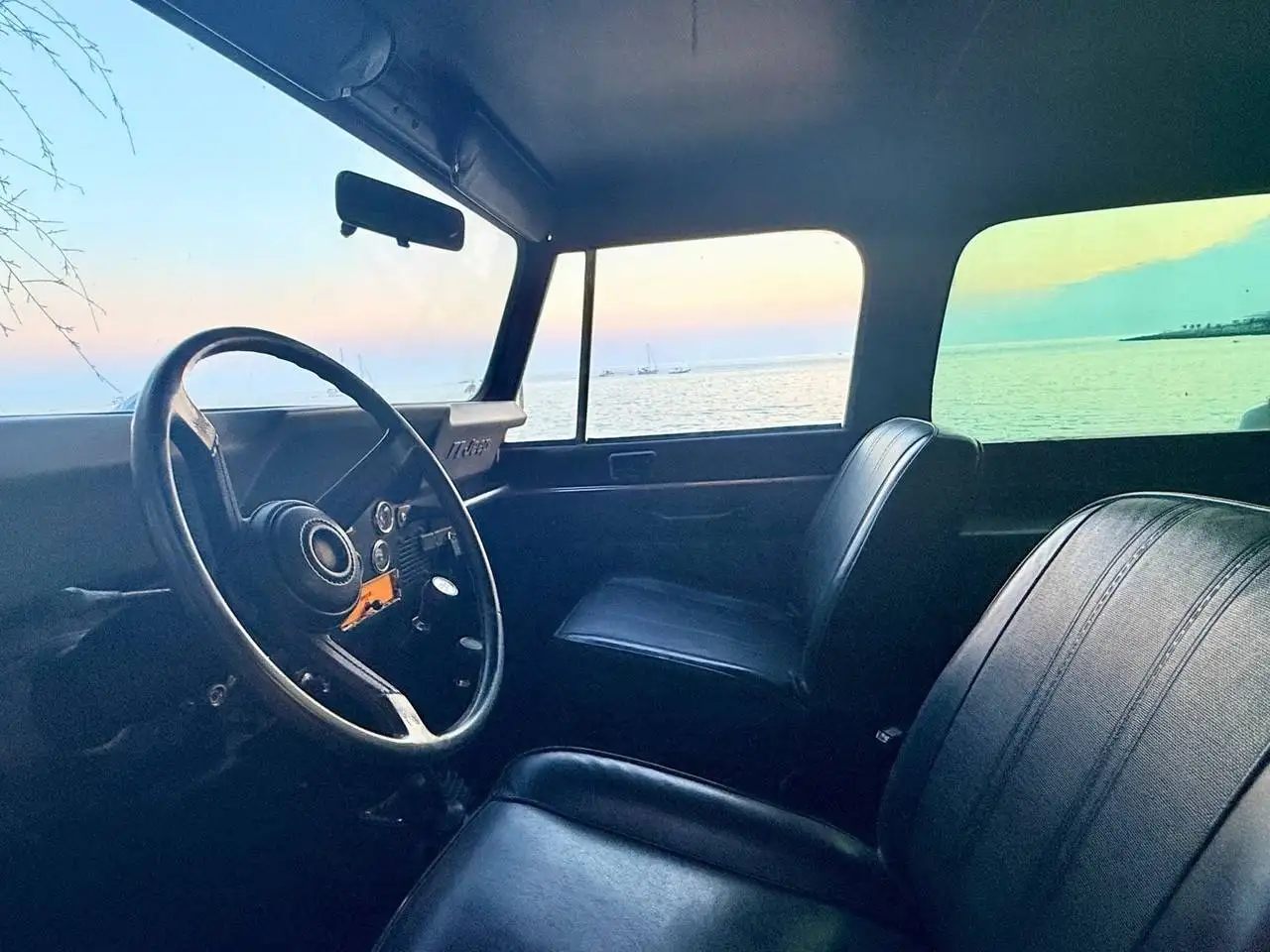 Jeep CJ-7 4.2 6 cilindri, foto 4