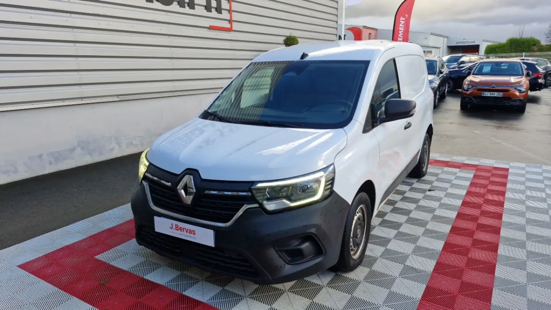 Renault TCE 130 GRAND CONFORT Білий - 2