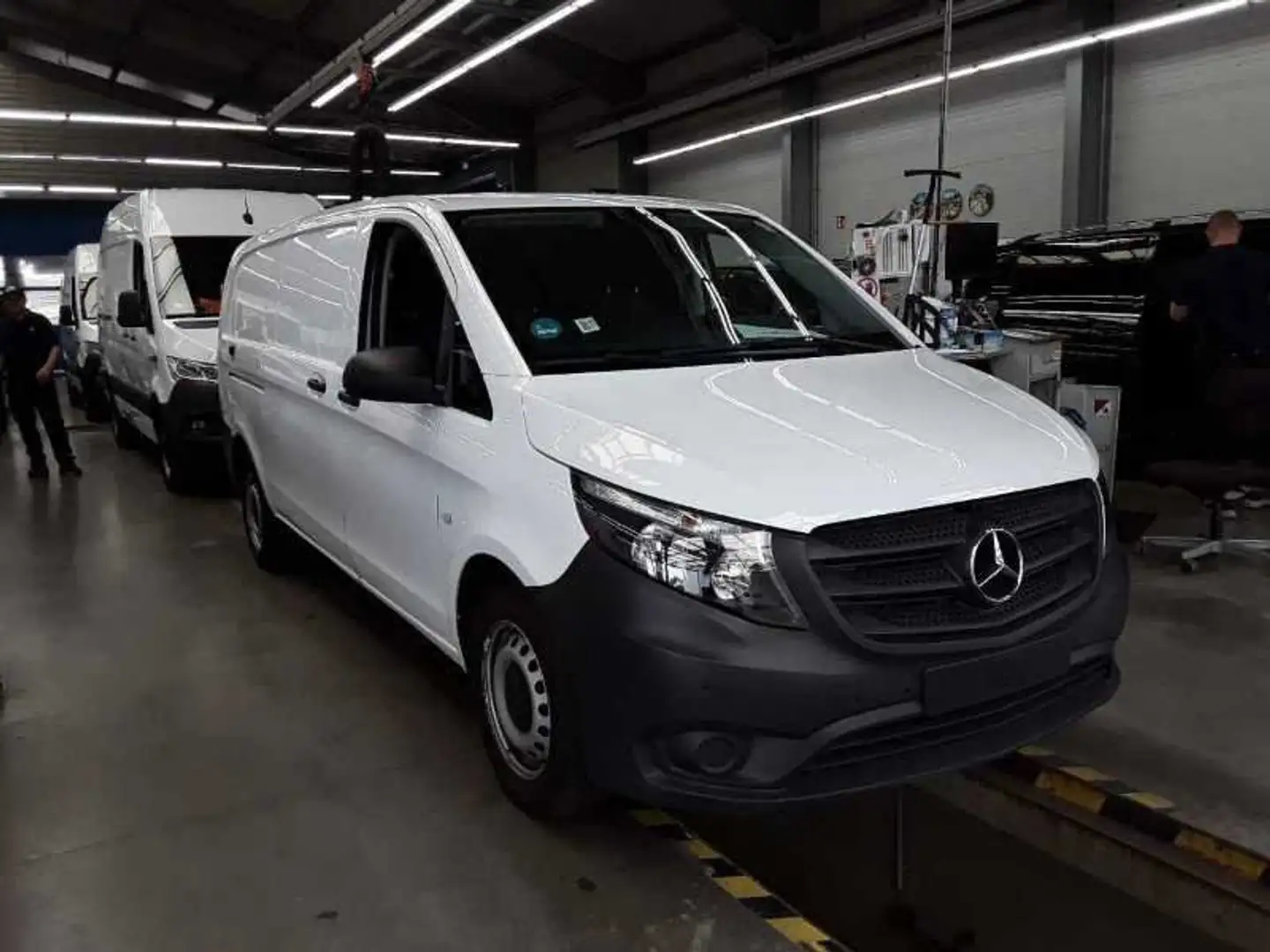 Mercedes-Benz Vito 116 Kasten extralang 24 Monate Garantie Weiß - 2