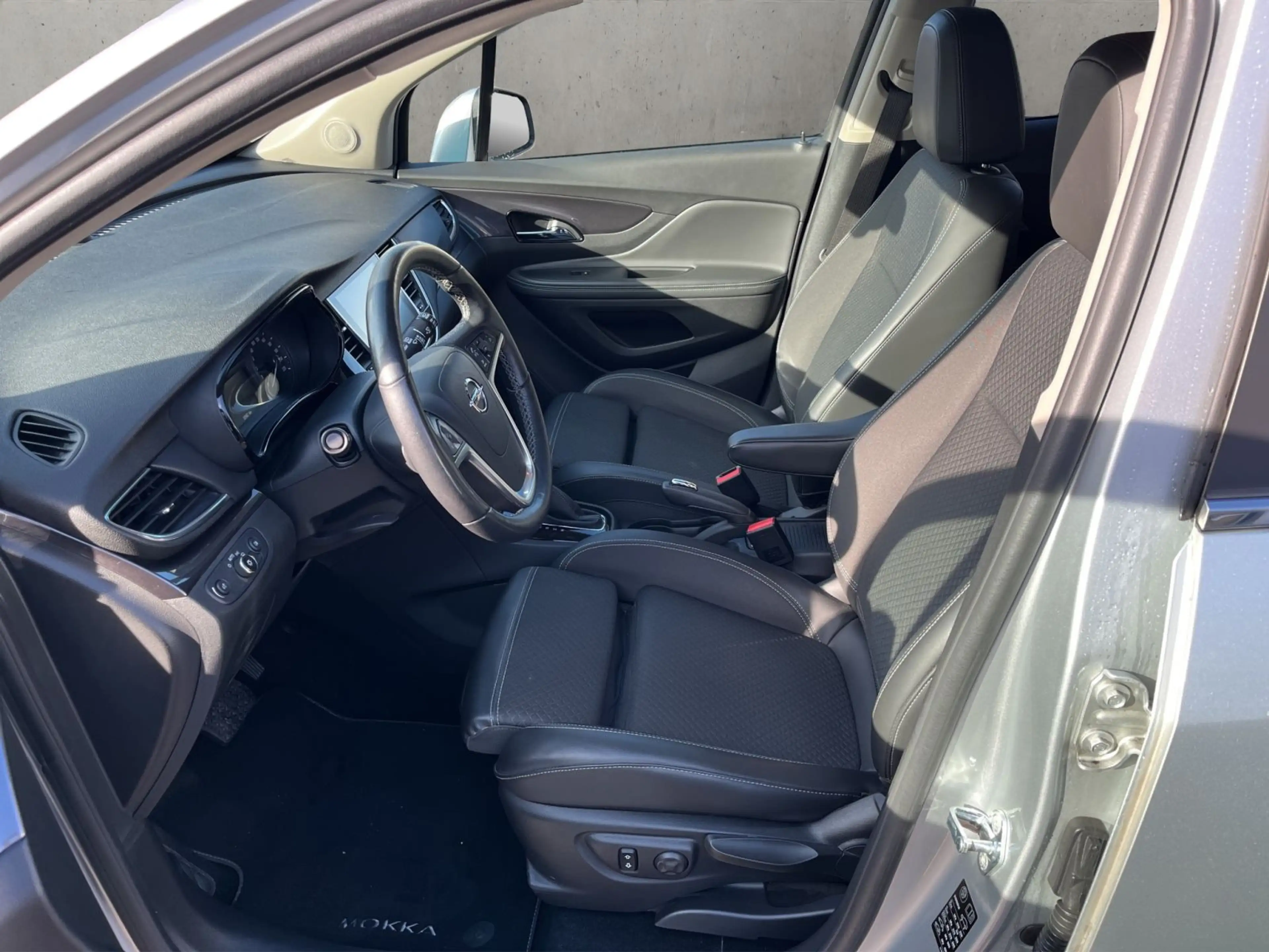 Opel Mokka X 1.4 T. Innovation, Automatik, AHK, Navi — photo 9