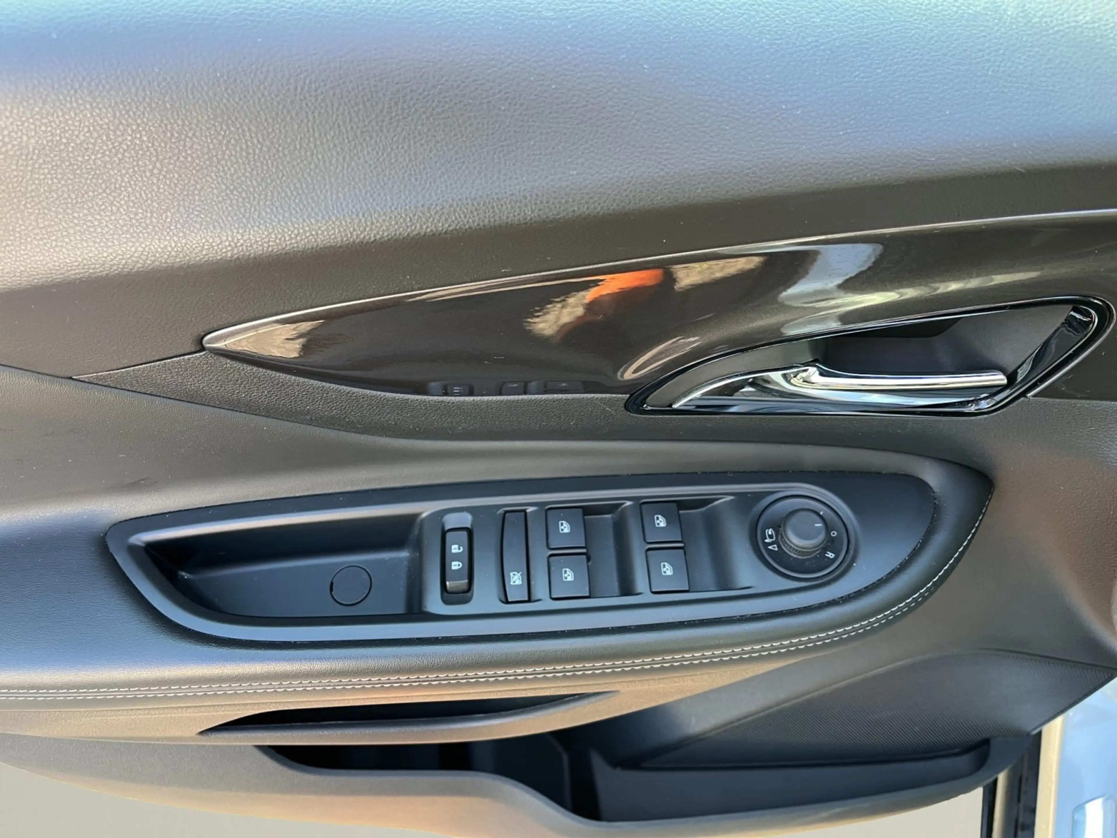 Opel Mokka X 1.4 T. Innovation, Automatik, AHK, Navi — photo 12