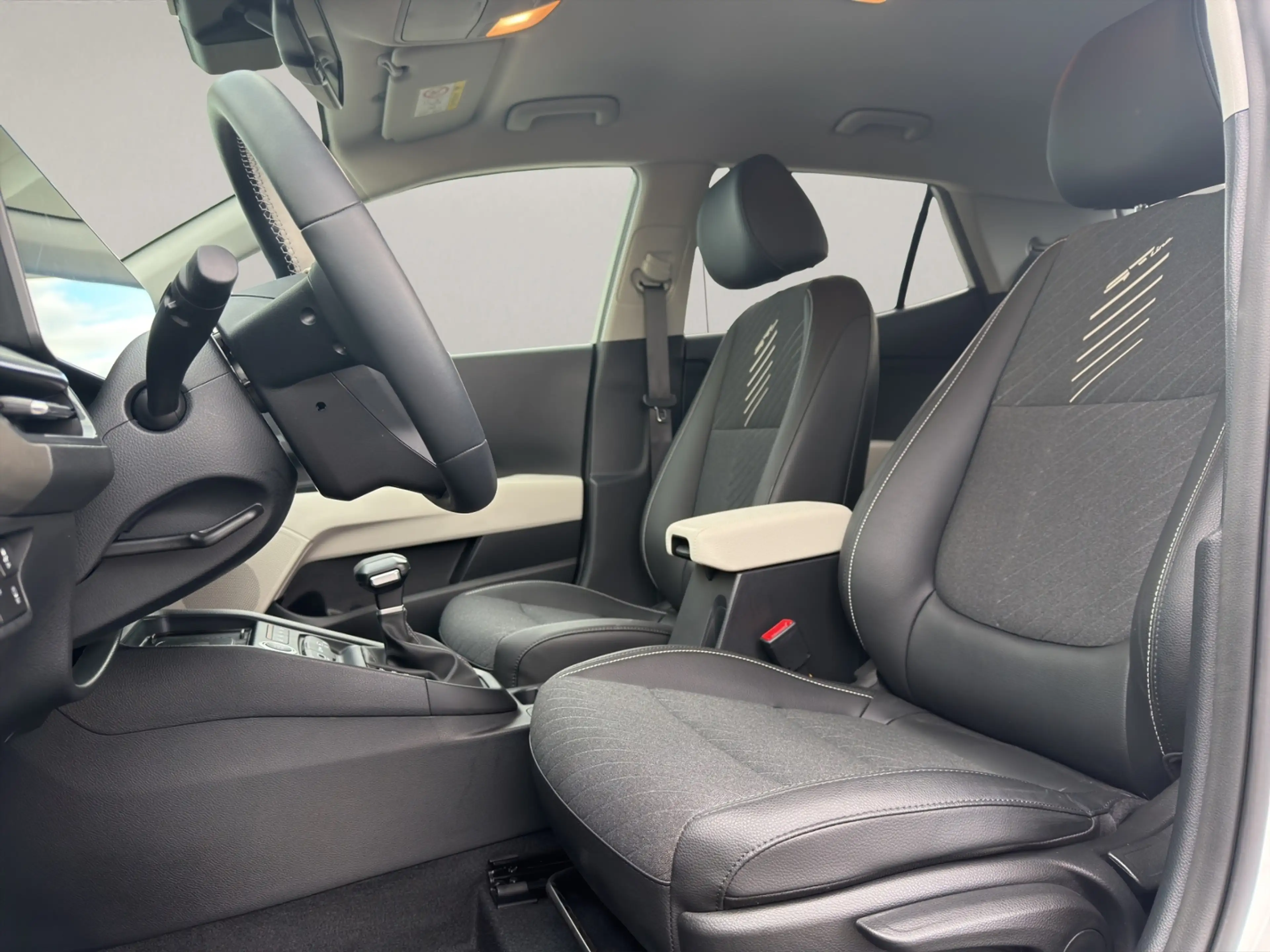 Kia Stonic 1.0 T-GDI, GT-Line, DCT — photo 11