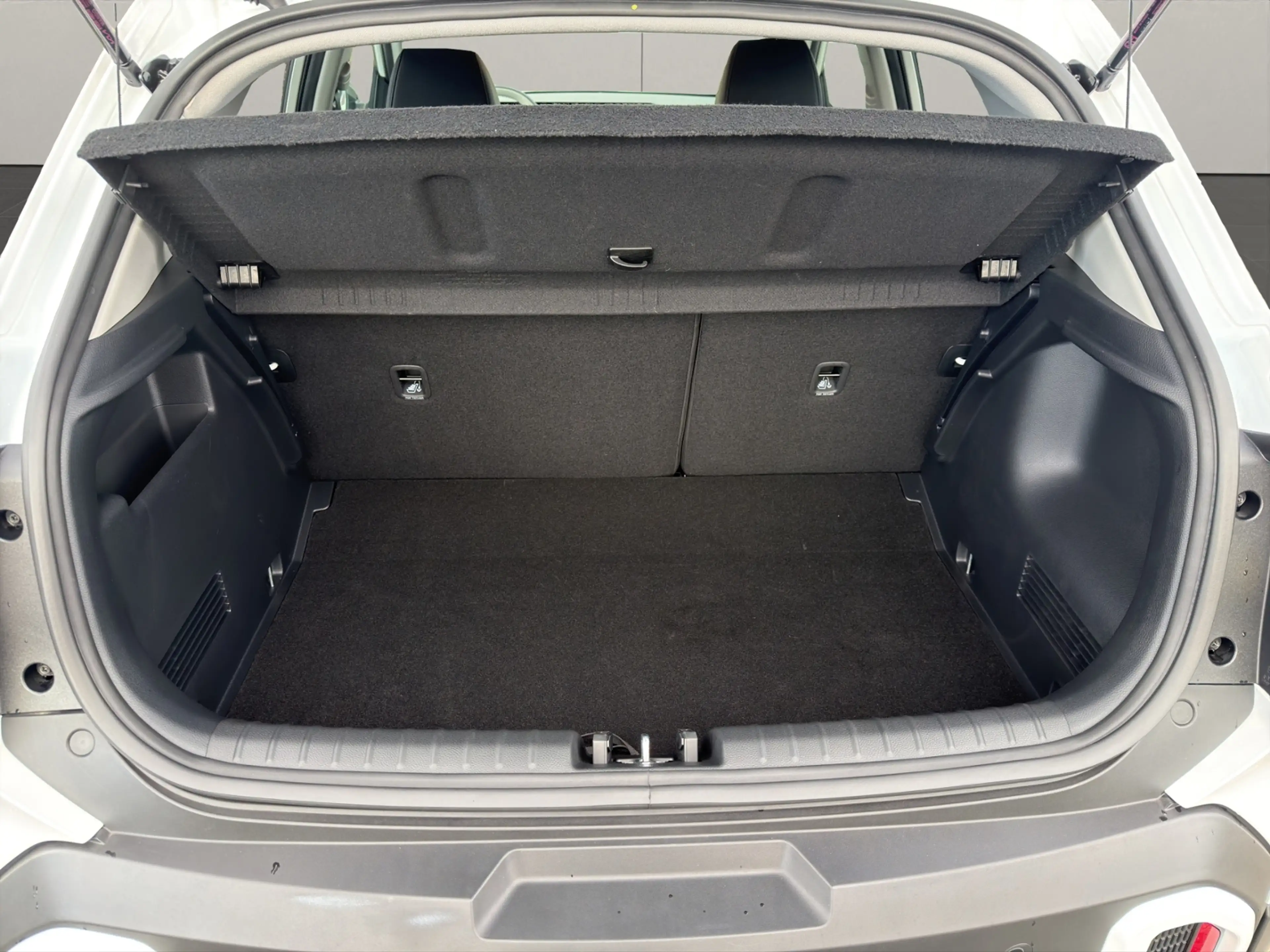 Kia Stonic 1.0 T-GDI, GT-Line, DCT — photo 9