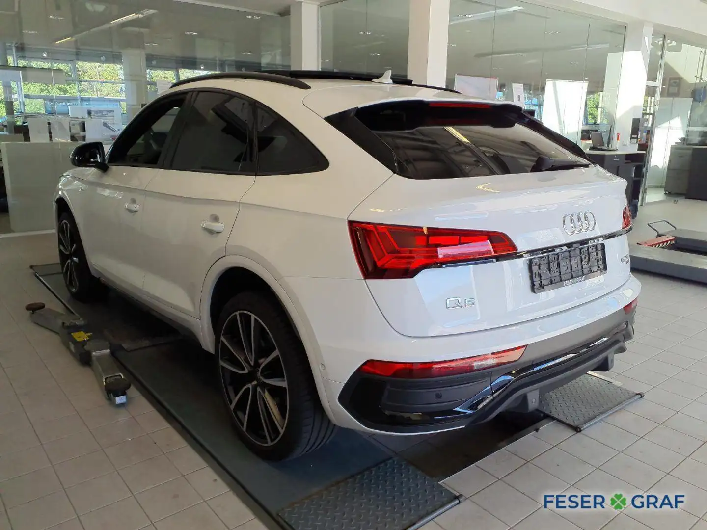Audi Q5 Sportback S line edition 45 TFSI Matrix Pano Keyle Weiß - 2
