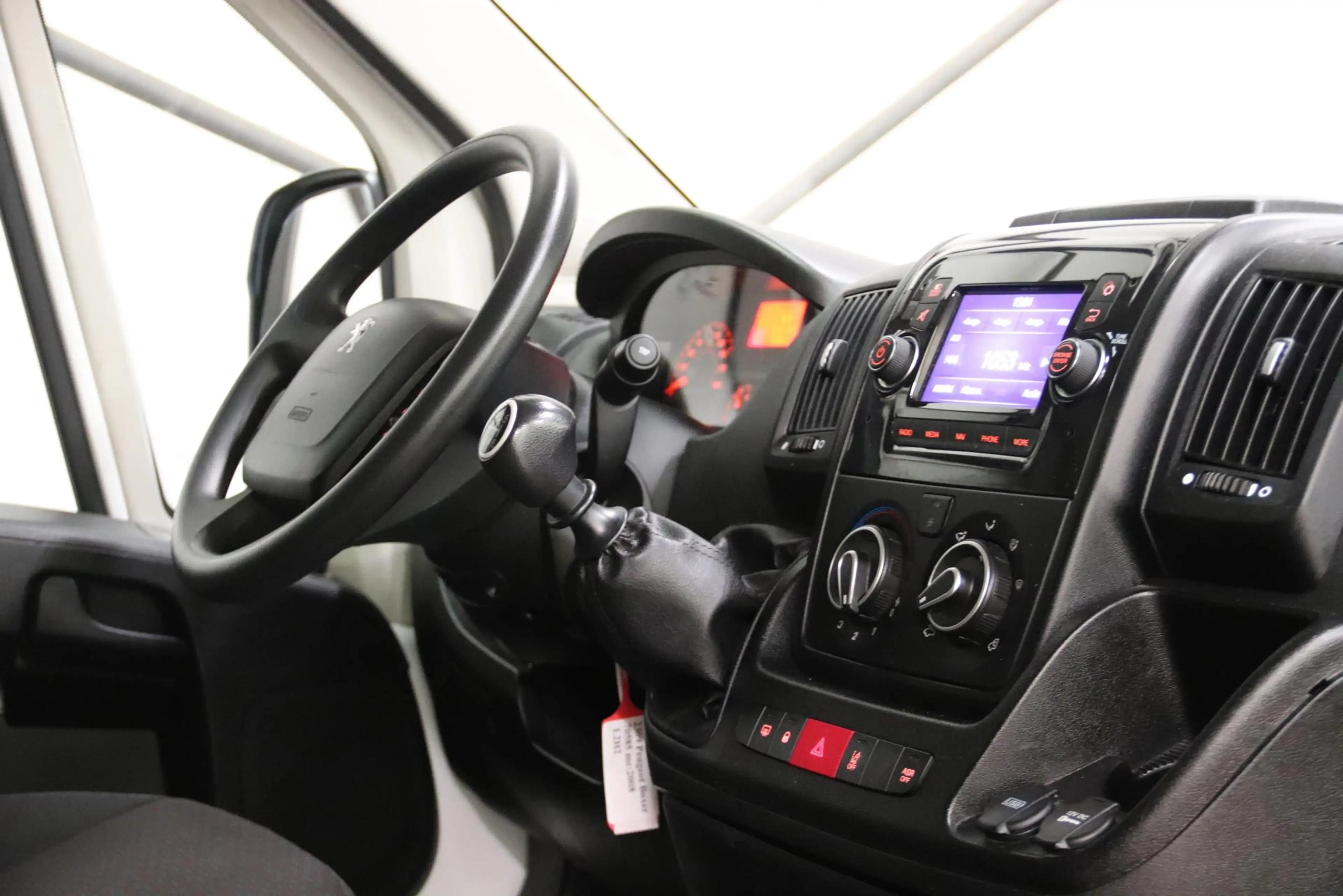Peugeot Boxer 2.2 BlueHDi L4H2 AIRCO CRUISE CONTOL EURO 6 — photo 12