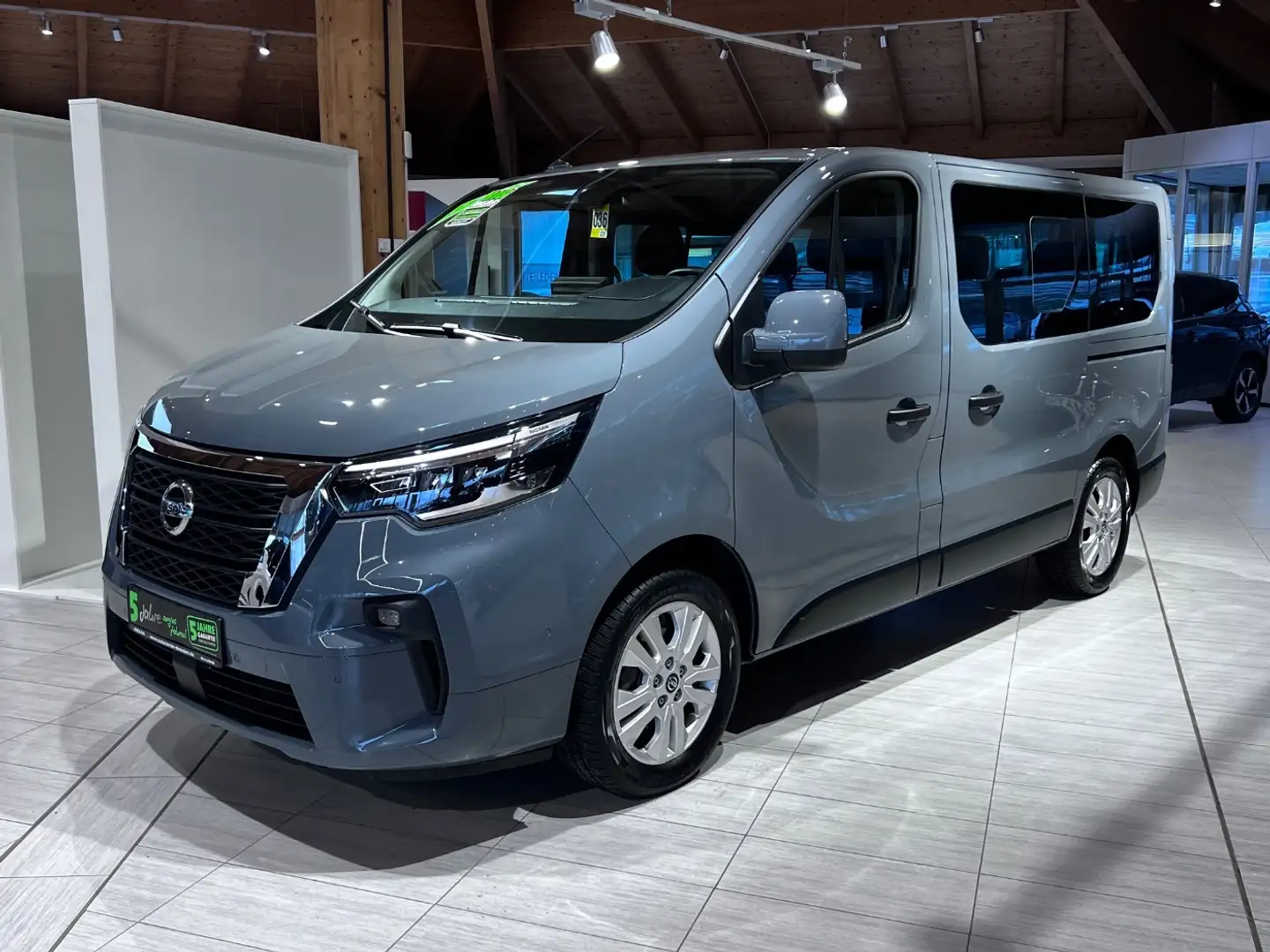 Nissan Primastar Kombi dCI 150 L1H1 Tekna Navi SHZ Kam Gris - 2