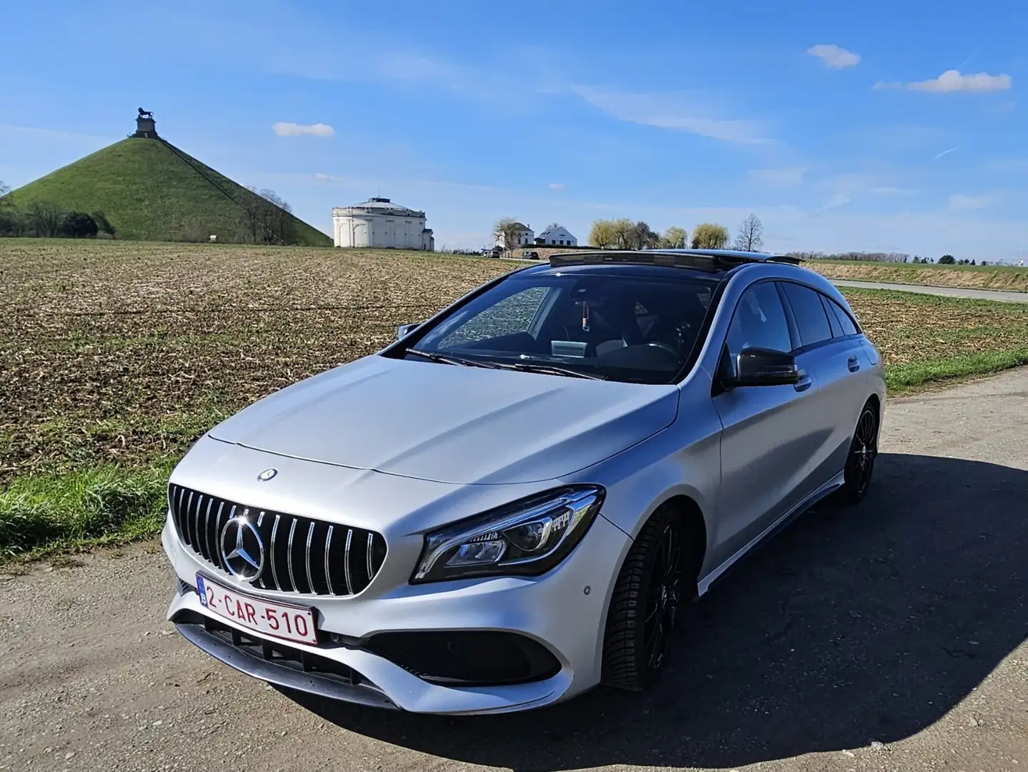 Mercedes-Benz CLA 220 Shooting Brake d 7G-DCT Peak Edition Stříbrná - 1