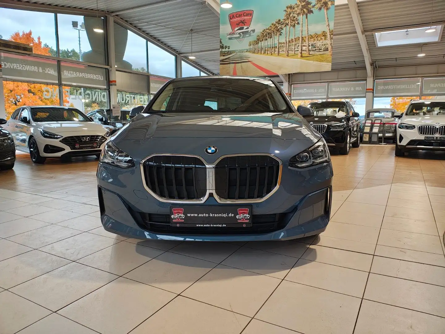 BMW 218 Baureihe 2 Active Tourer 218 d Grau - 2